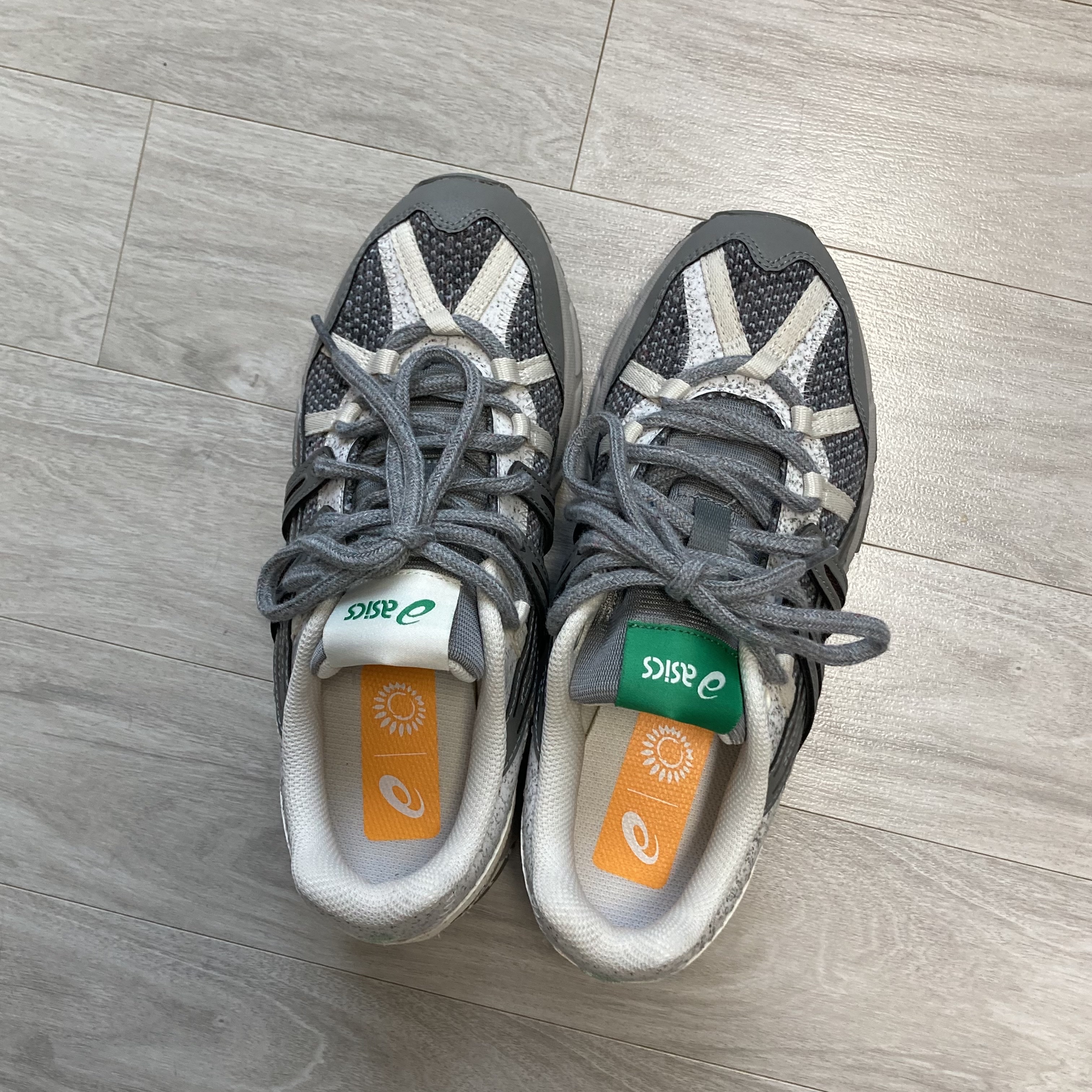 Asics Gel-Sonoma 15-50 Oyster Grey Cream 착용 스타일