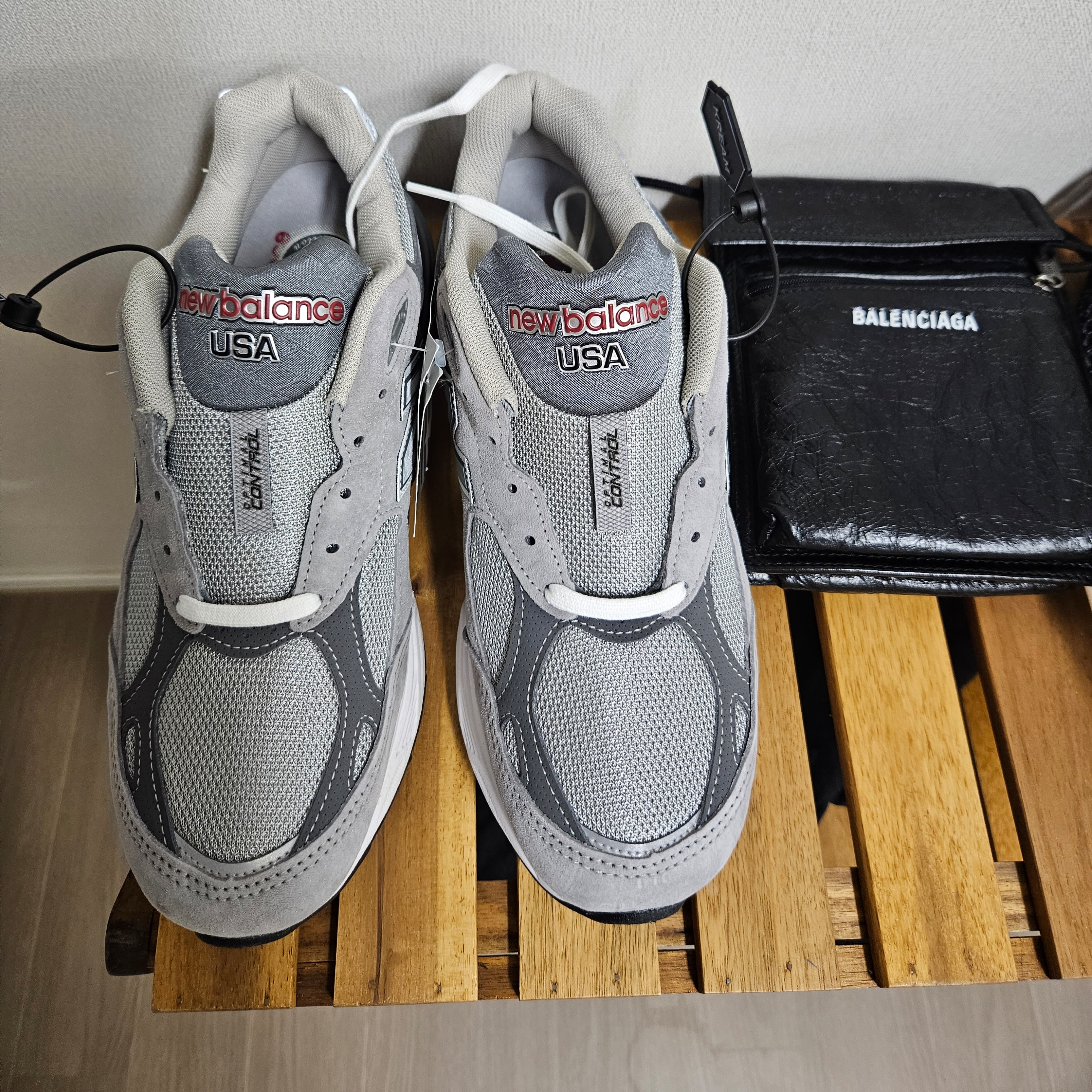 New Balance 990v3 Made in USA Grey - D Standard 착용 스타일