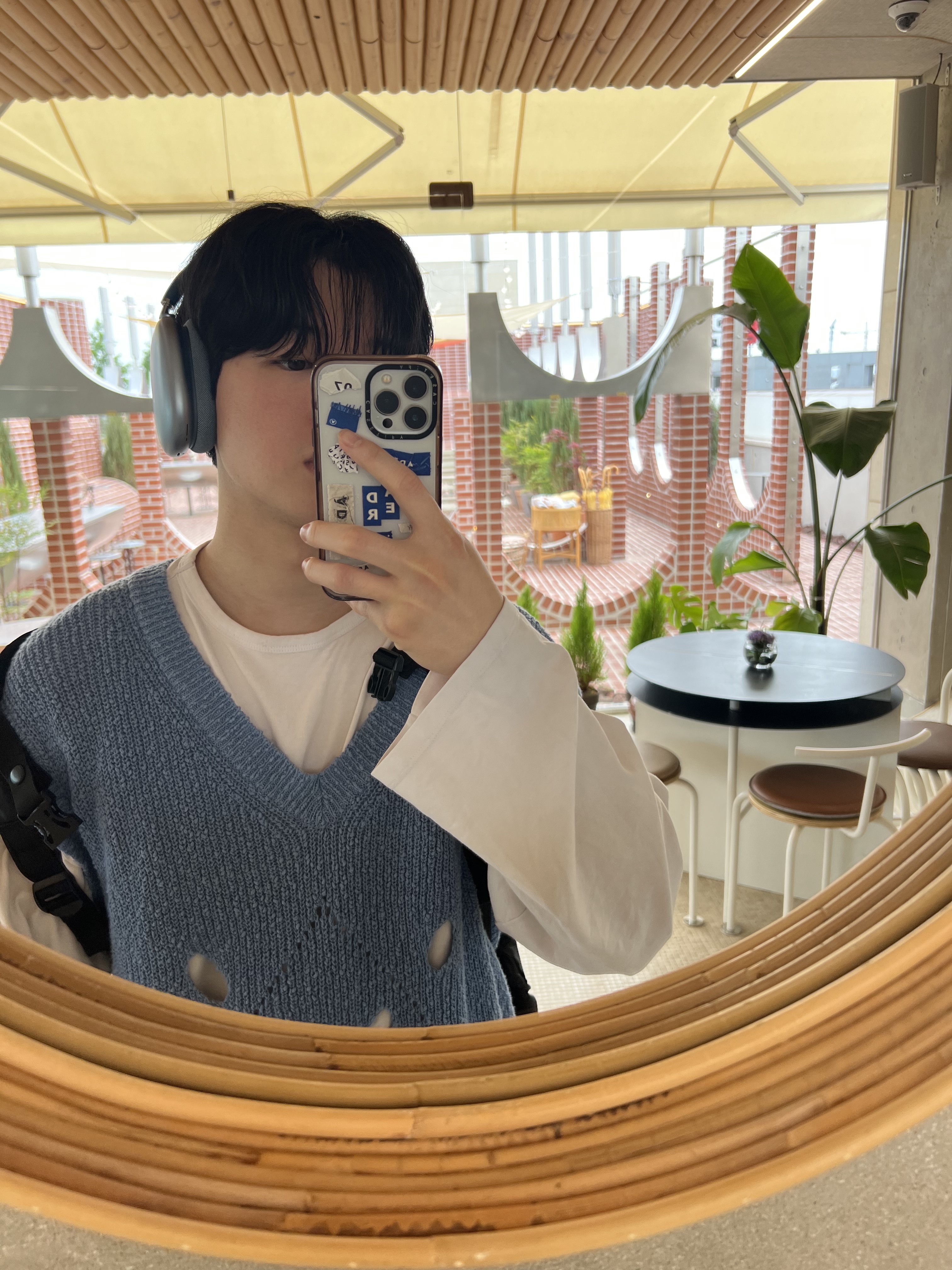 Apple AirPods Max Lightning Sky Blue (Korean Ver.), Jordan 1 Retro High OG University Blue ์ฐฉ์ฉ ์คํ์ผ - 3