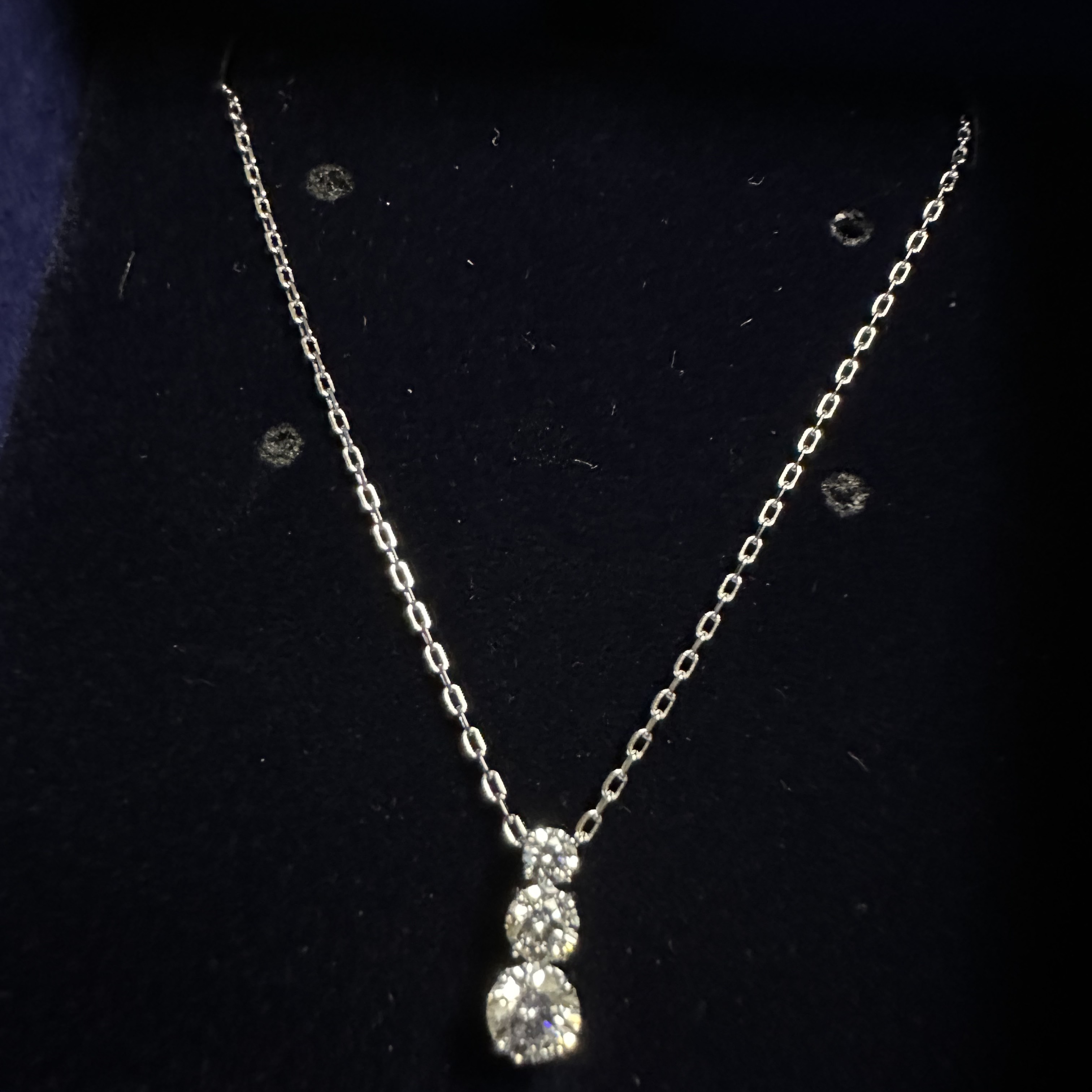 (W) Swarovski Attract Trilogy Pendant White Rhodium Plated 착용 스타일