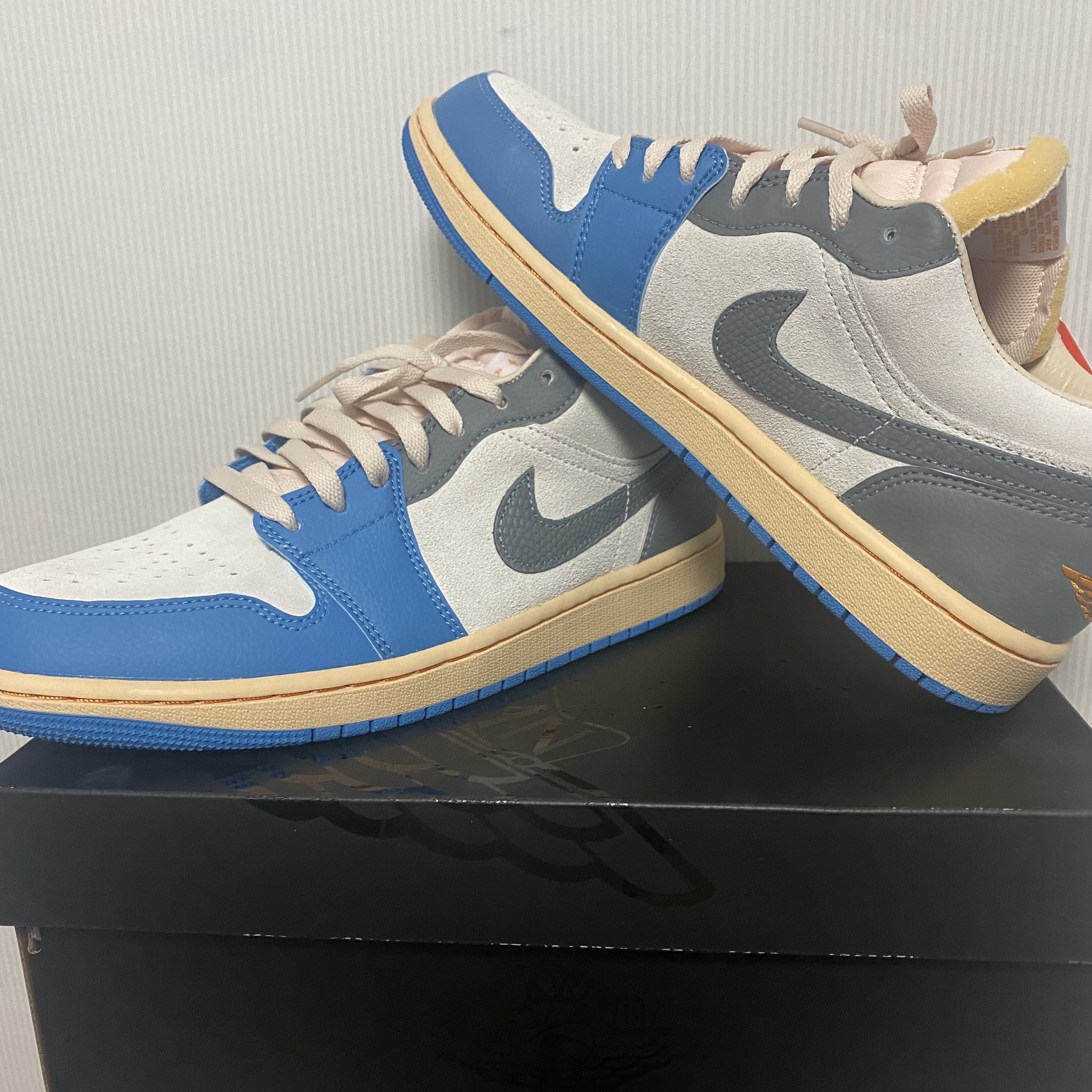 Jordan 1 Low SE Tokyo 96 착용 스타일