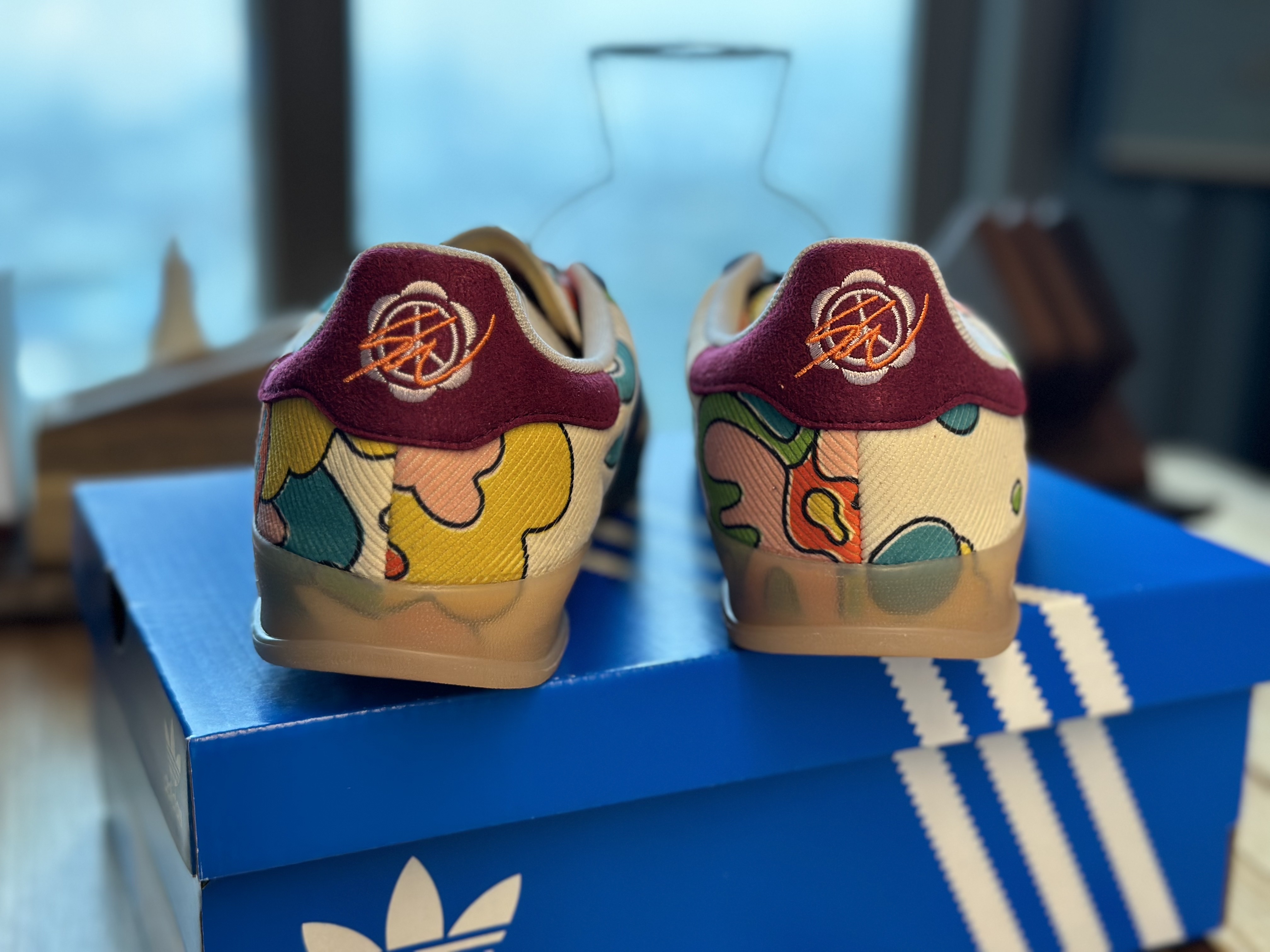 Adidas x Sean Wotherspoon Gazelle Indoor Ecru Tint 착용 스타일 - 4