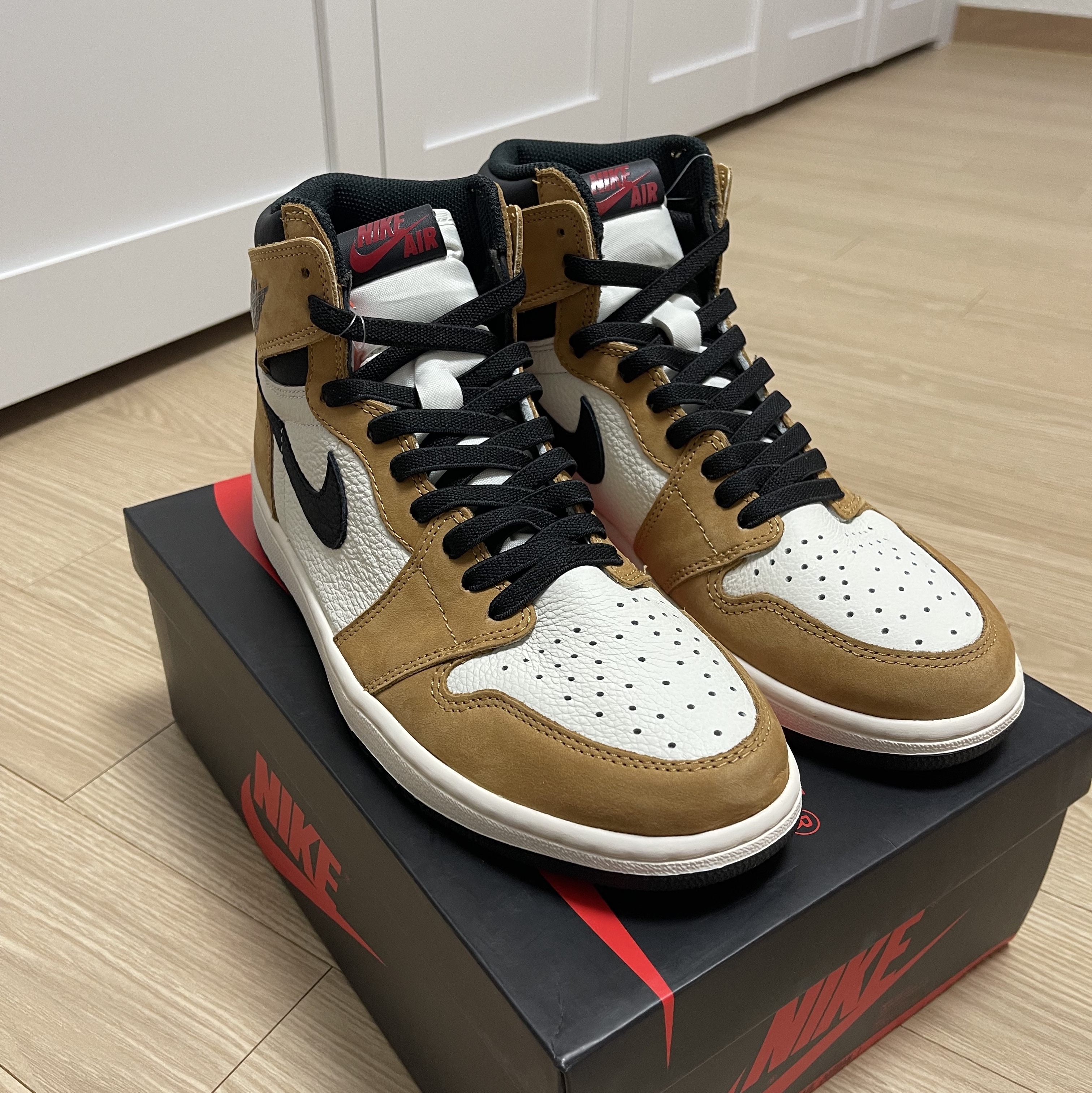 Jordan 1 Retro High Rookie of the Year 착용 스타일 - 1