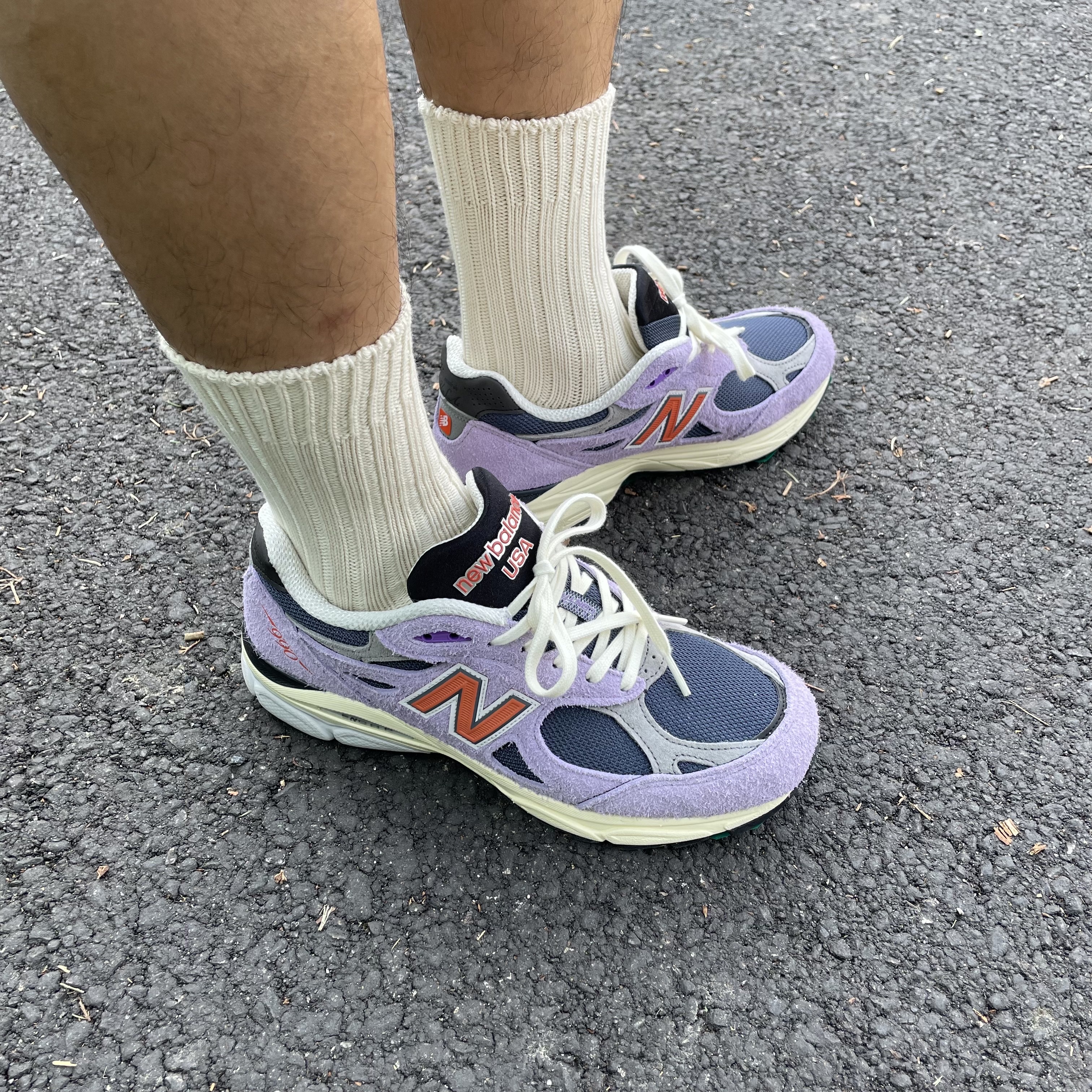 New Balance 990v3 Made in USA Raw Amethyst 착용 스타일