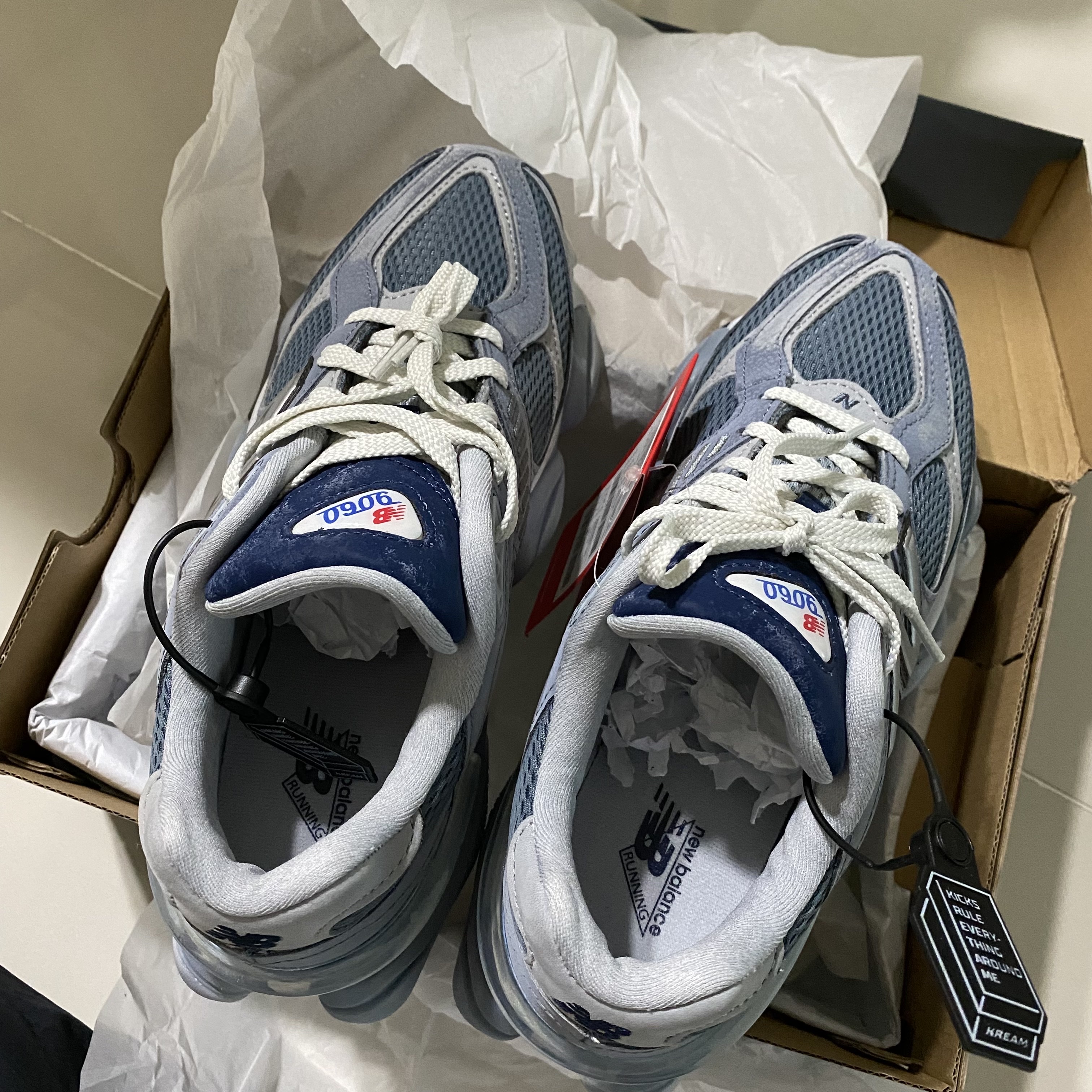 New Balance 9060 Arctic Grey Steel 착용 스타일 - 2