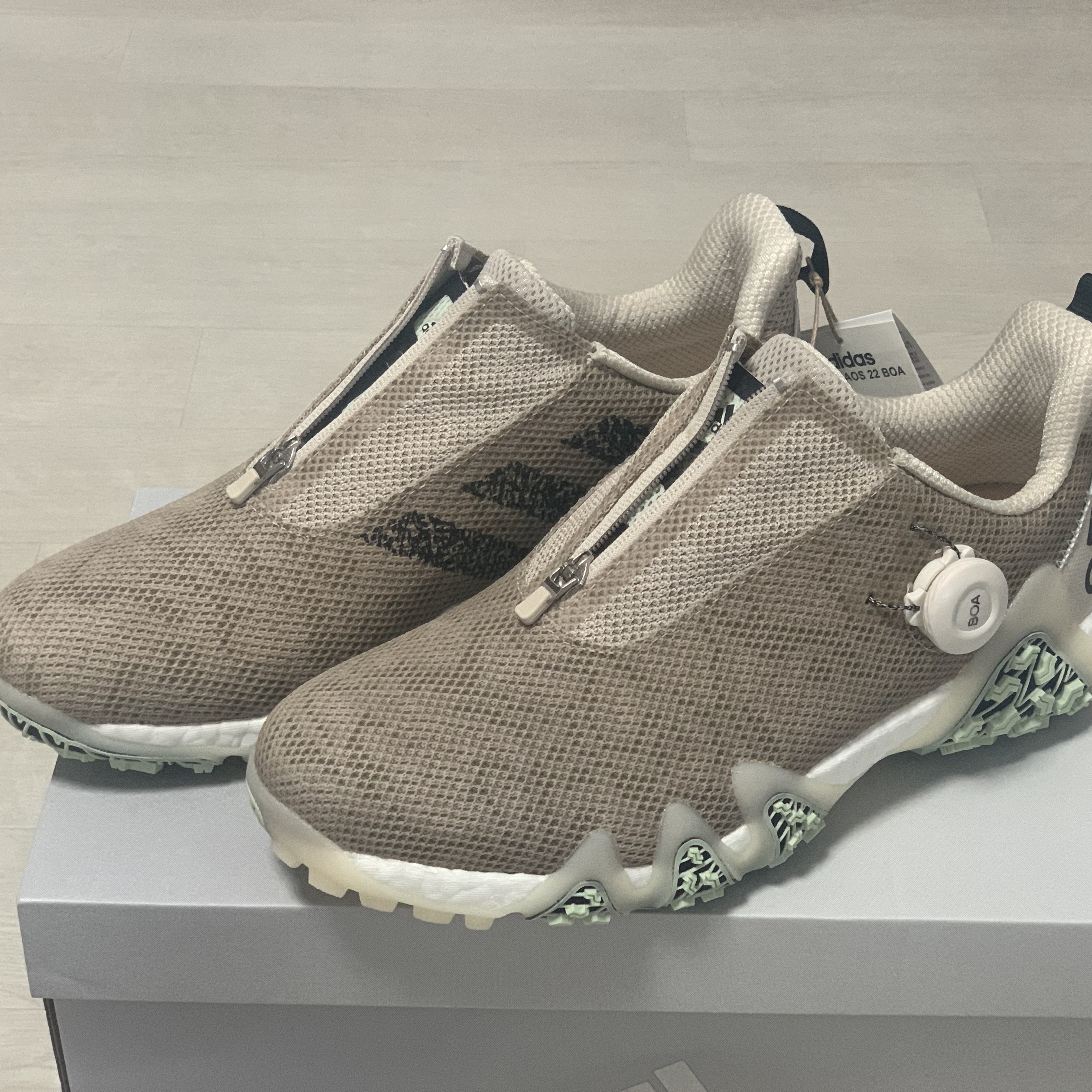 Adidas CodeChaos 22 Boa Spikeless Bliss 착용 스타일 - 4