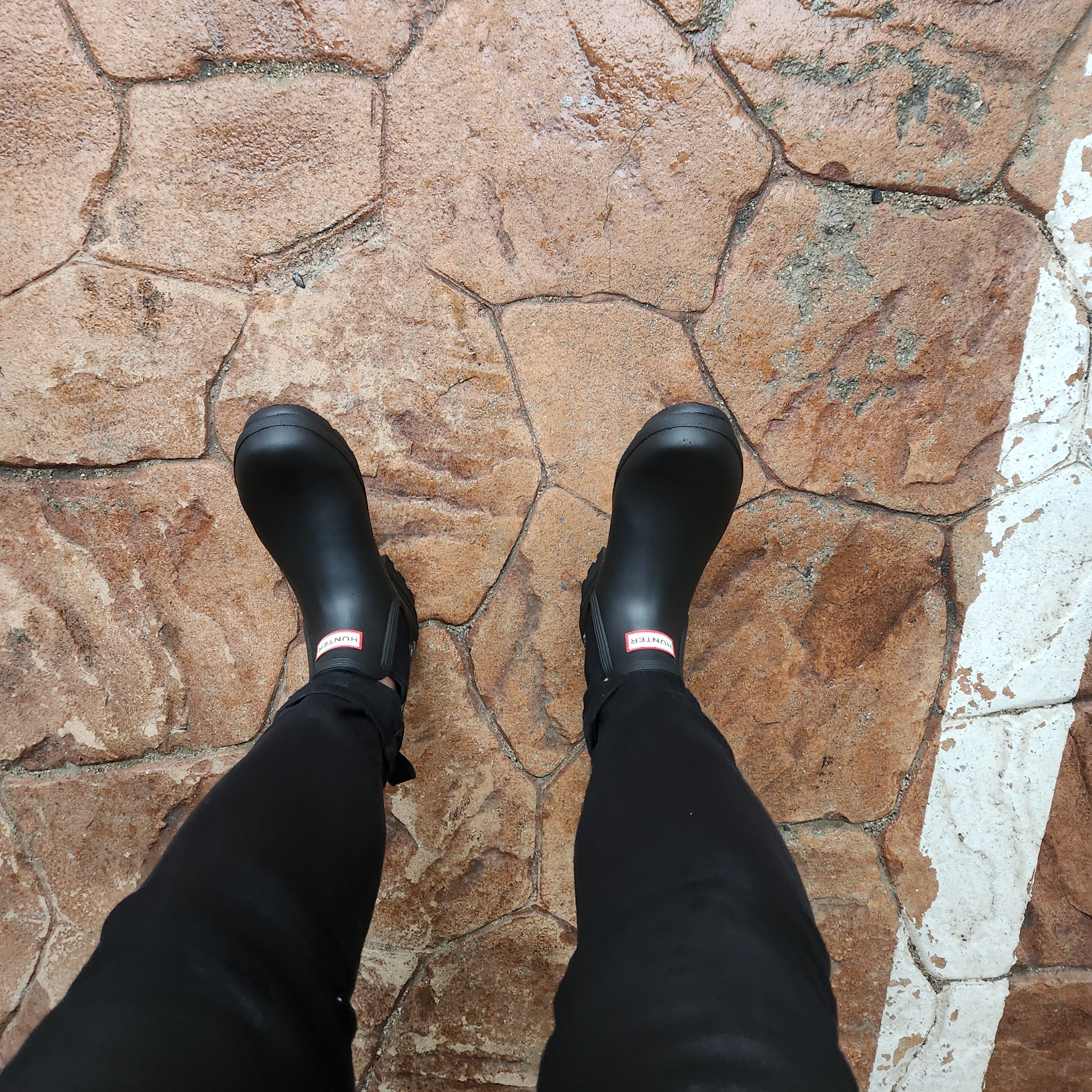 Hunter Original Chelsea Boots Black 착용 스타일
