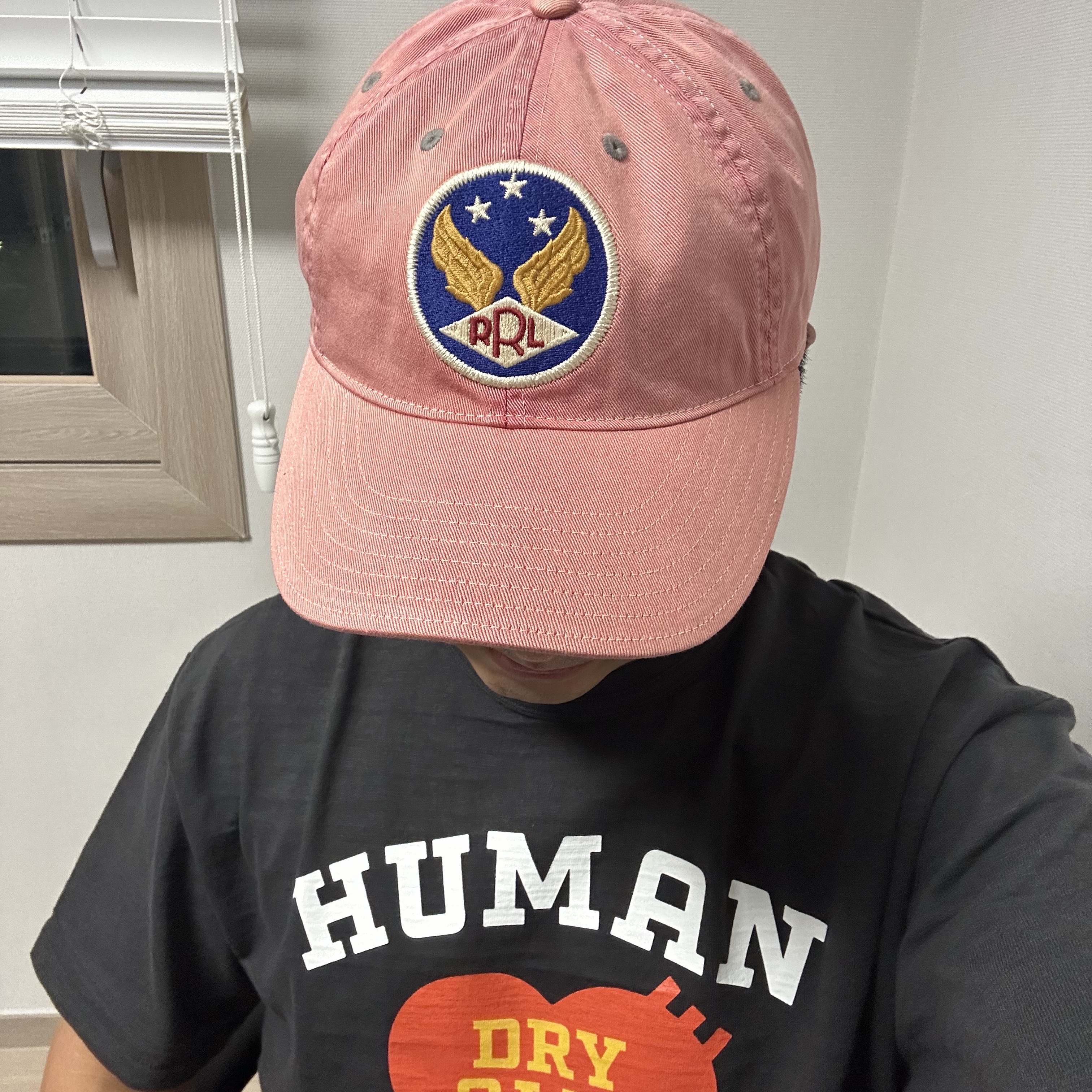 Double RL Garment Dyeing Twill Ball Cap Red, Human Made Graphic T-Shirt #08 Black 착용 스타일