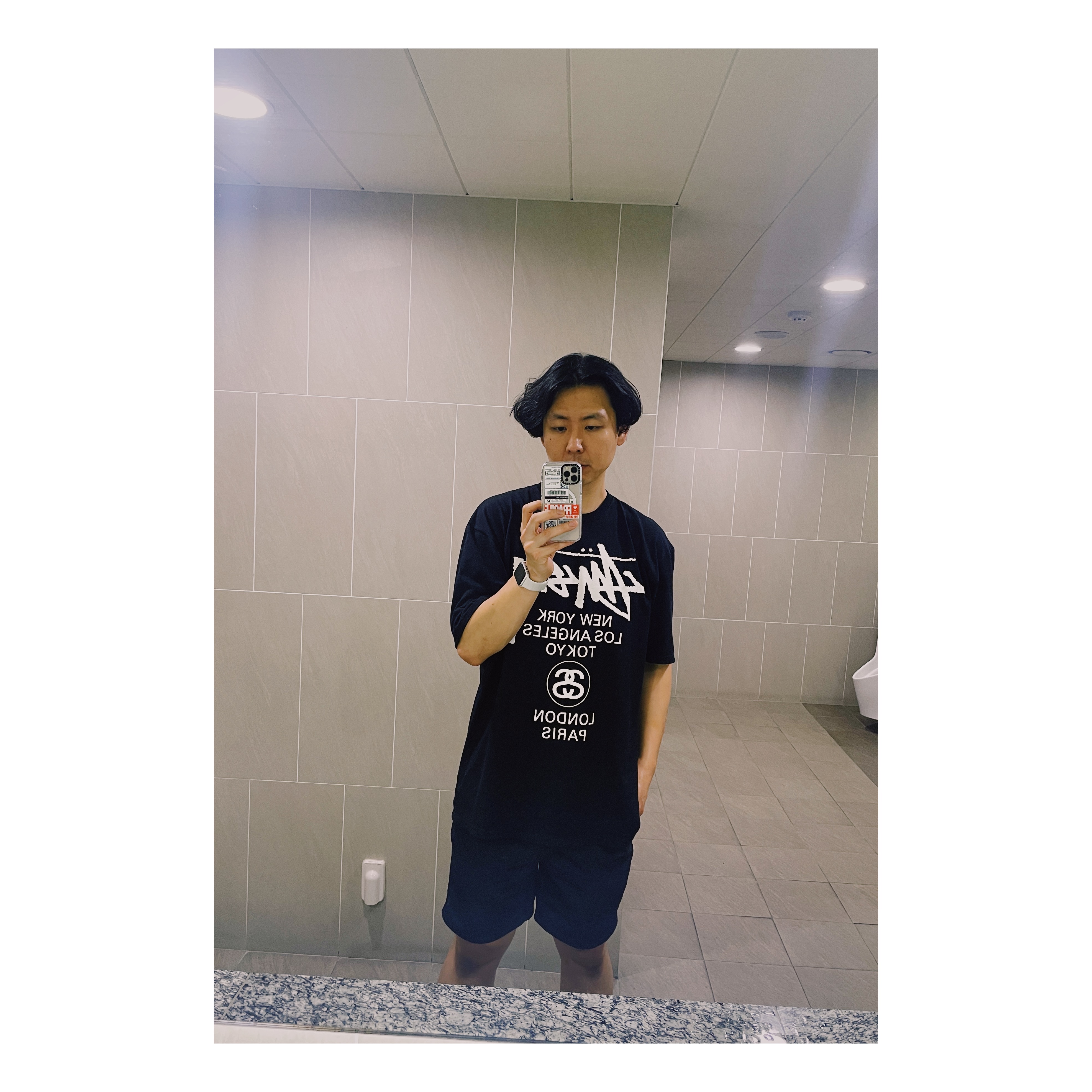 Stussy World Tour T-Shirt Black 착용 스타일