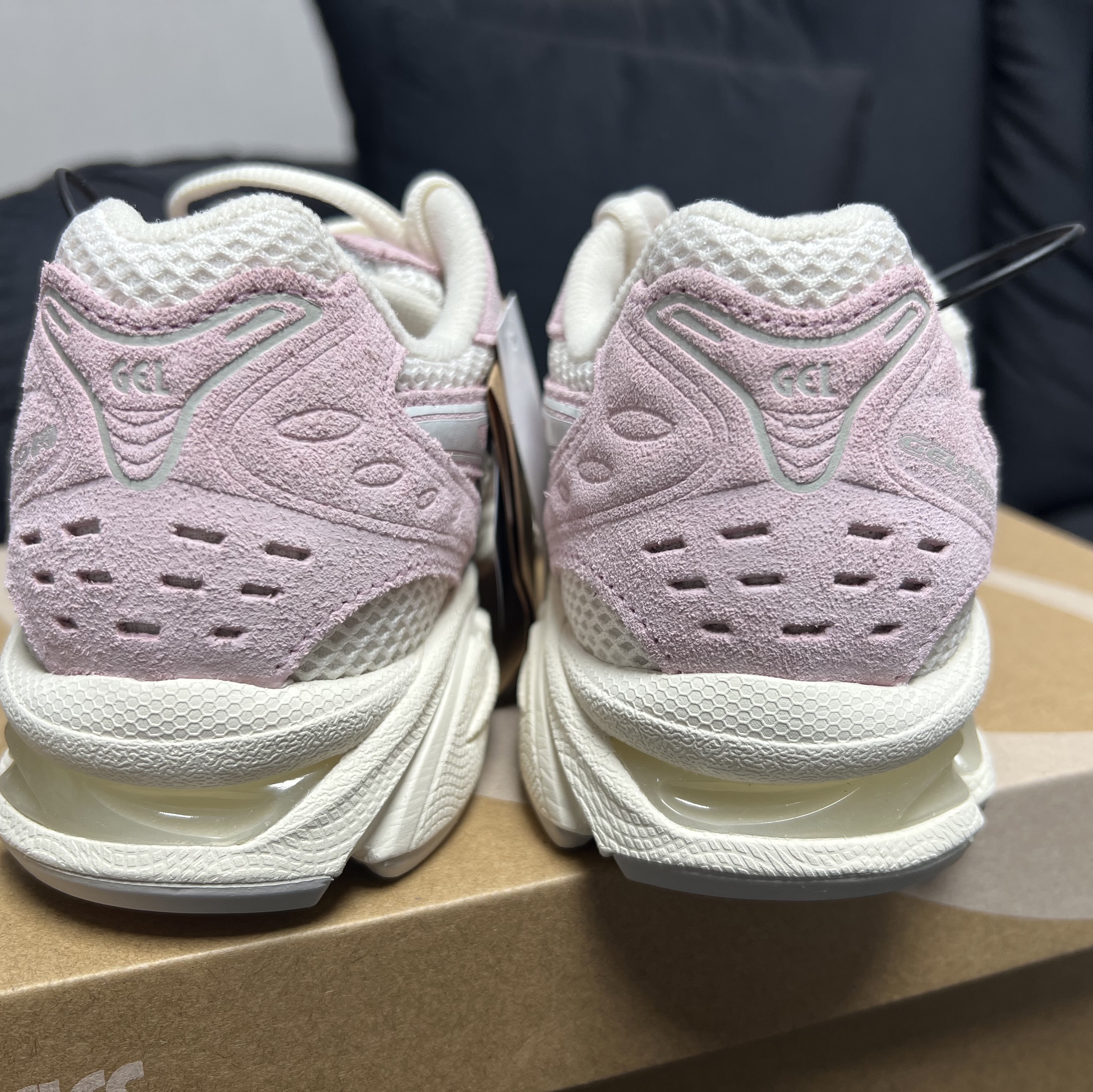(W) Asics Gel-Kayano 14 Cream Pink Salt 착용 스타일 - 3