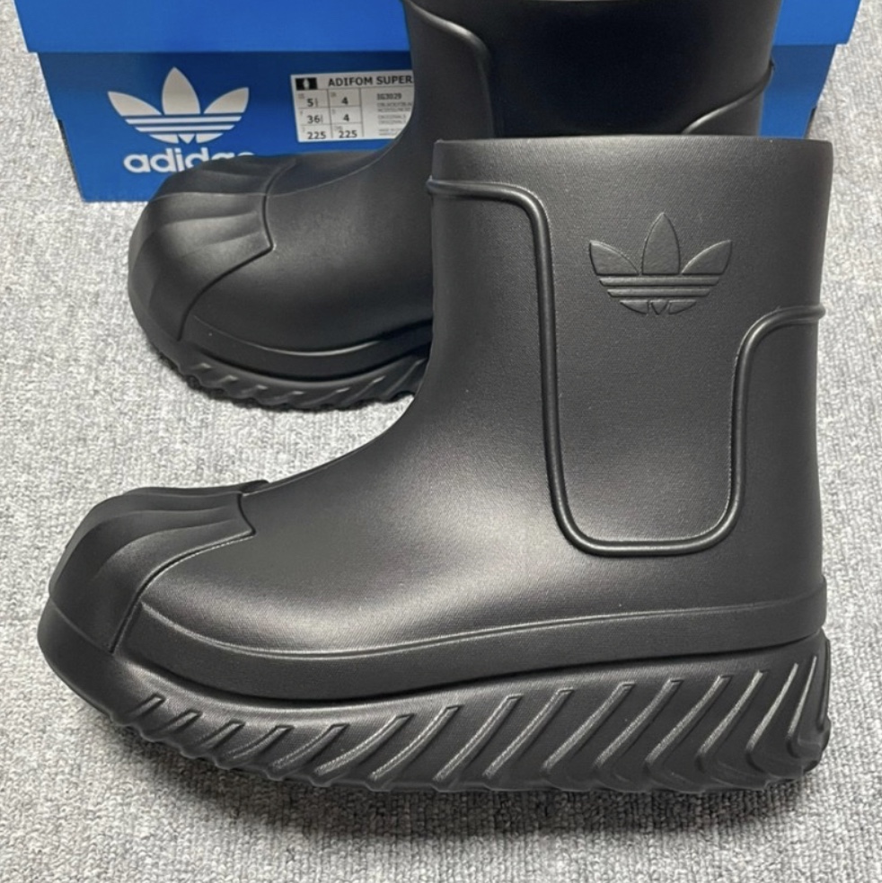 (W) Adidas Adifom Superstar Boot Black 착용 스타일