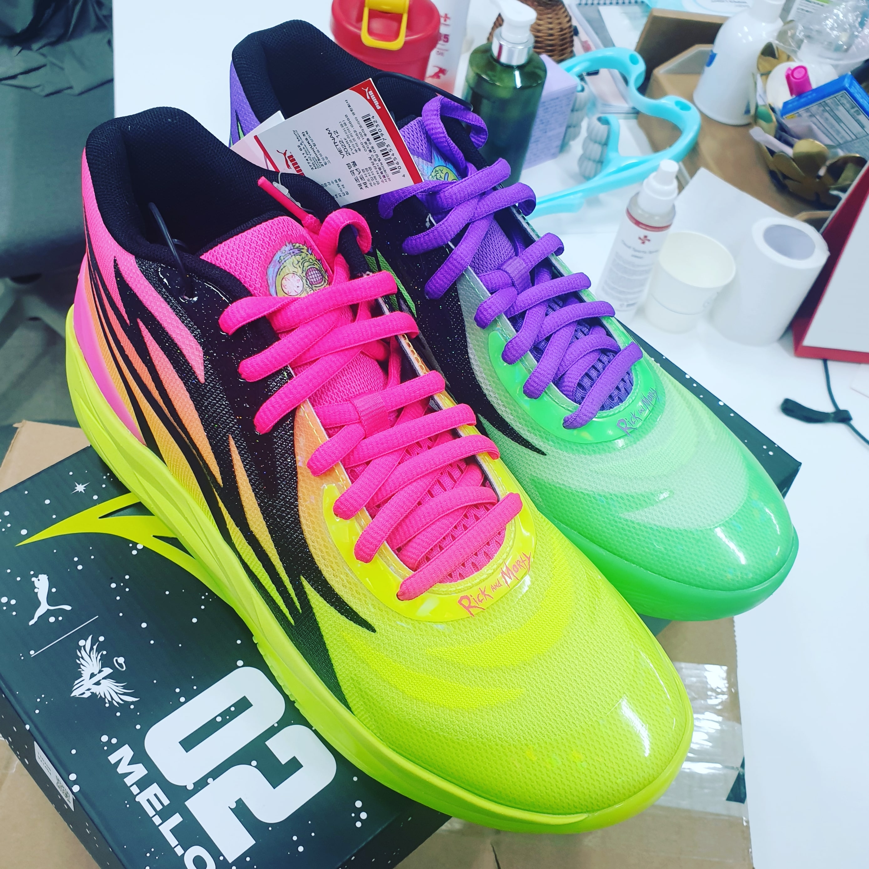 Puma x Rick & Morty MB.02 Lamelo Ball Safety Yellow Elektro Green 착용 스타일