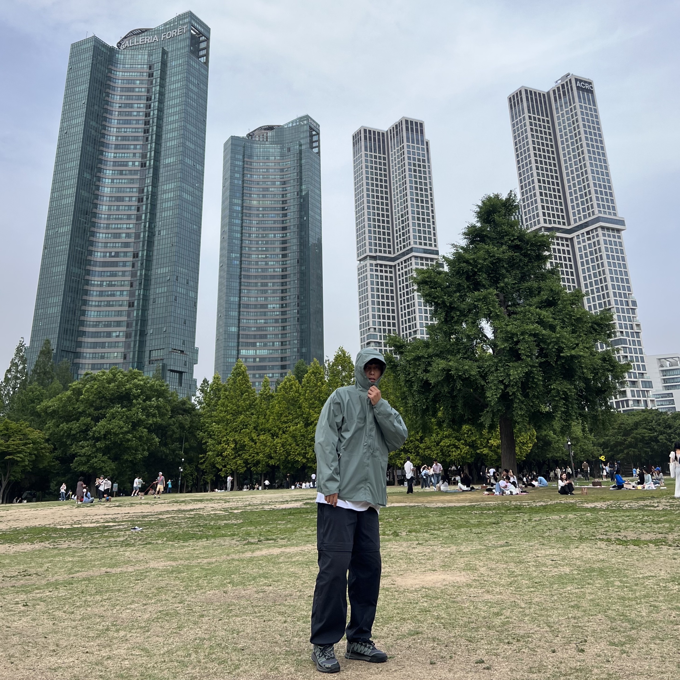 Nike ACG Sun farer Trail Pants Black - Asia, Nike ACG Tuff Nuggets Rain Shell Green - US/EU 착용 스타일 - 2