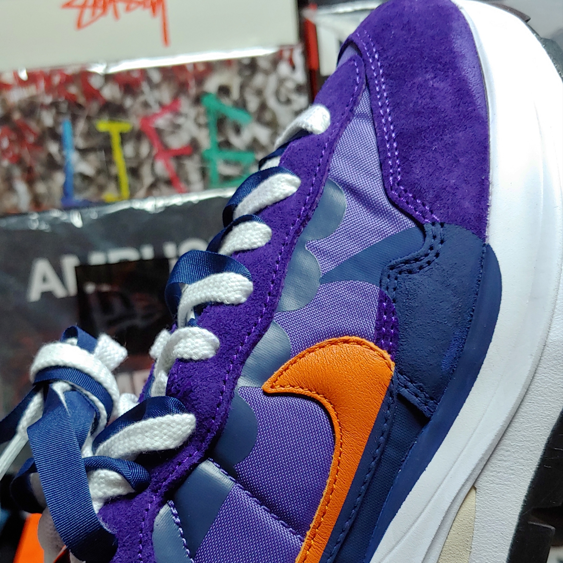 Nike x Sacai VaporWaffle Dark Iris 착용 스타일 - 1
