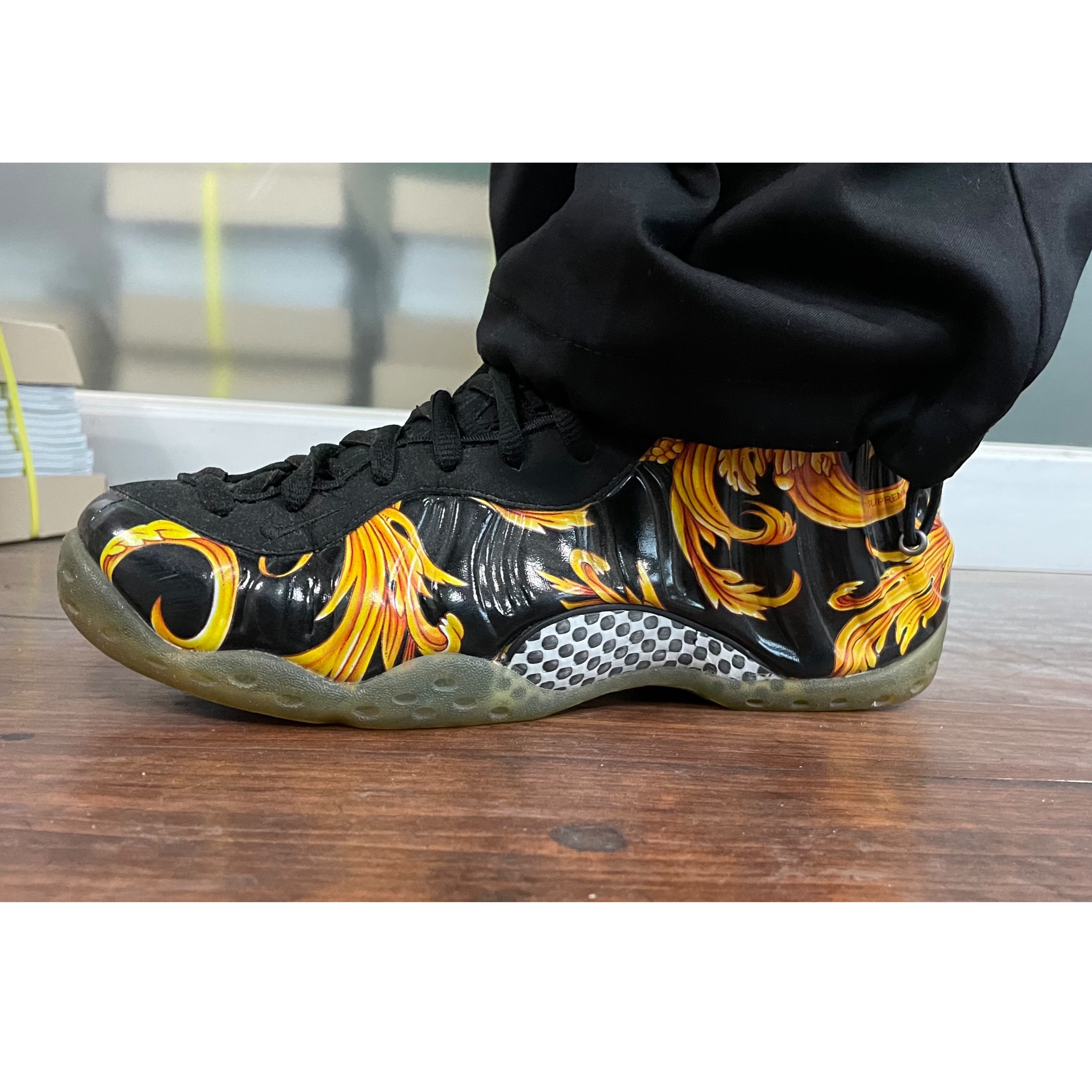 Nike x Supreme Air Foamposite One Black 착용 스타일
