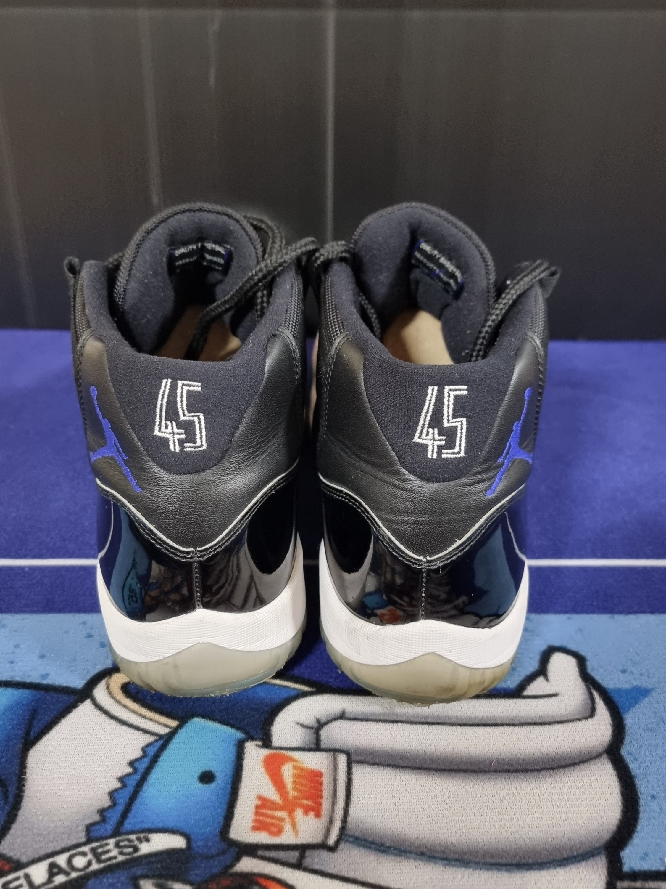 Jordan 11 Retro Space Jam 2016 착용 스타일 - 4