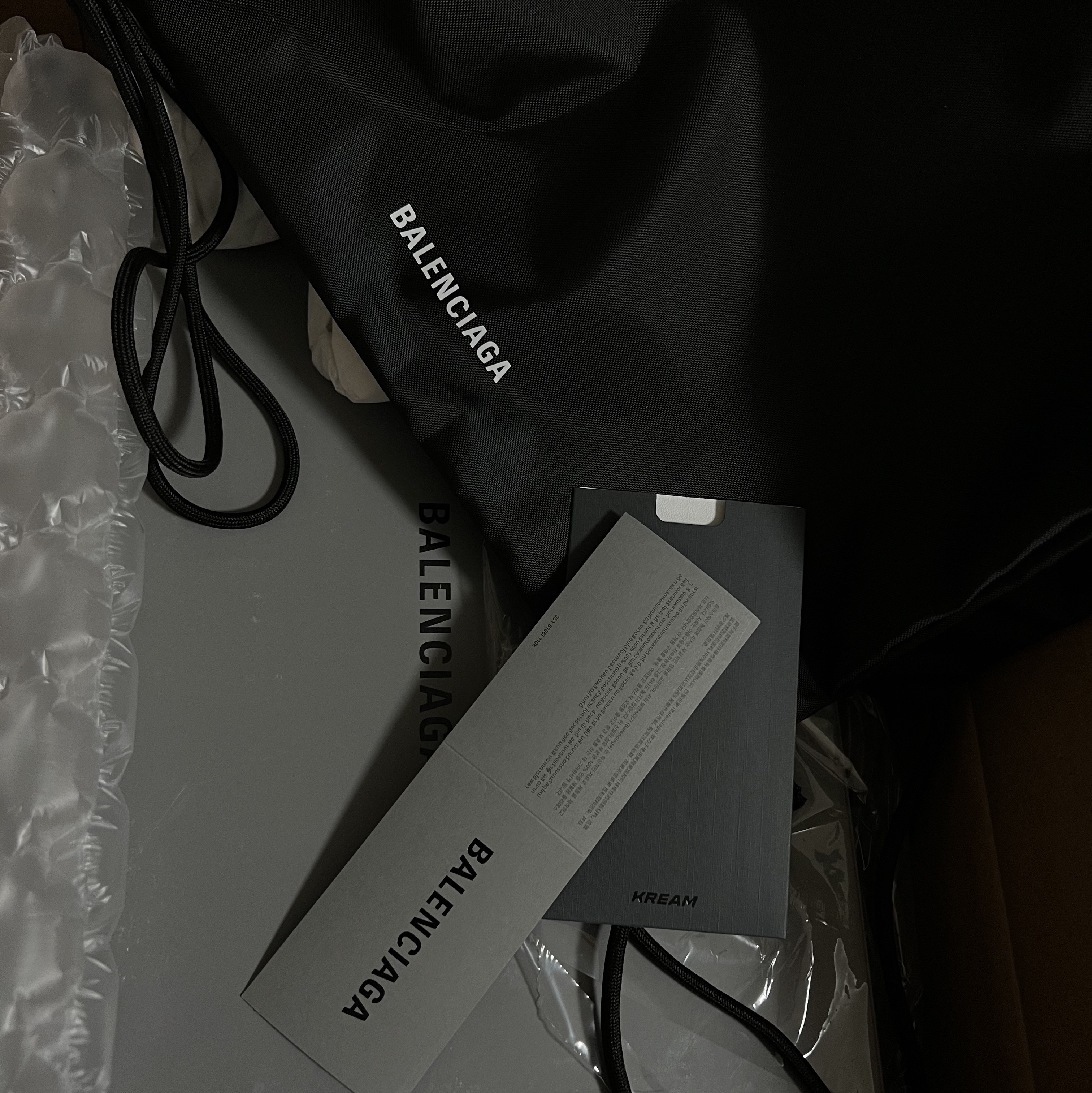 Balenciaga Speed Trainer Black White 2021/2022 착용 스타일 - 2