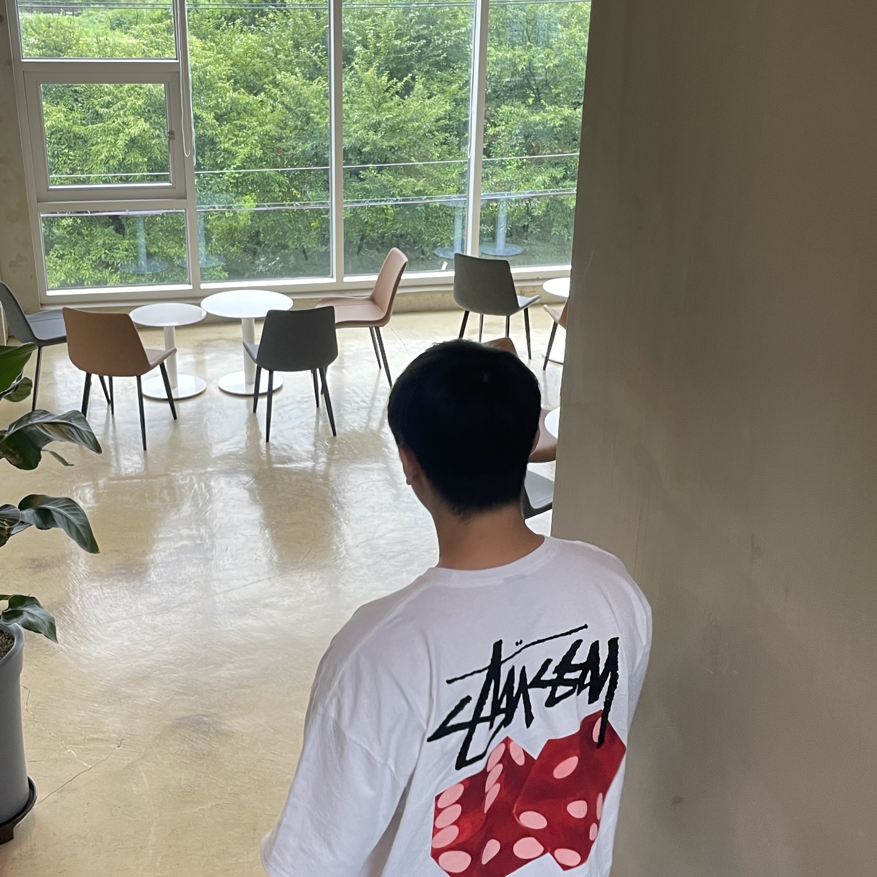 Stussy Diced Out T-Shirt White 착용 스타일