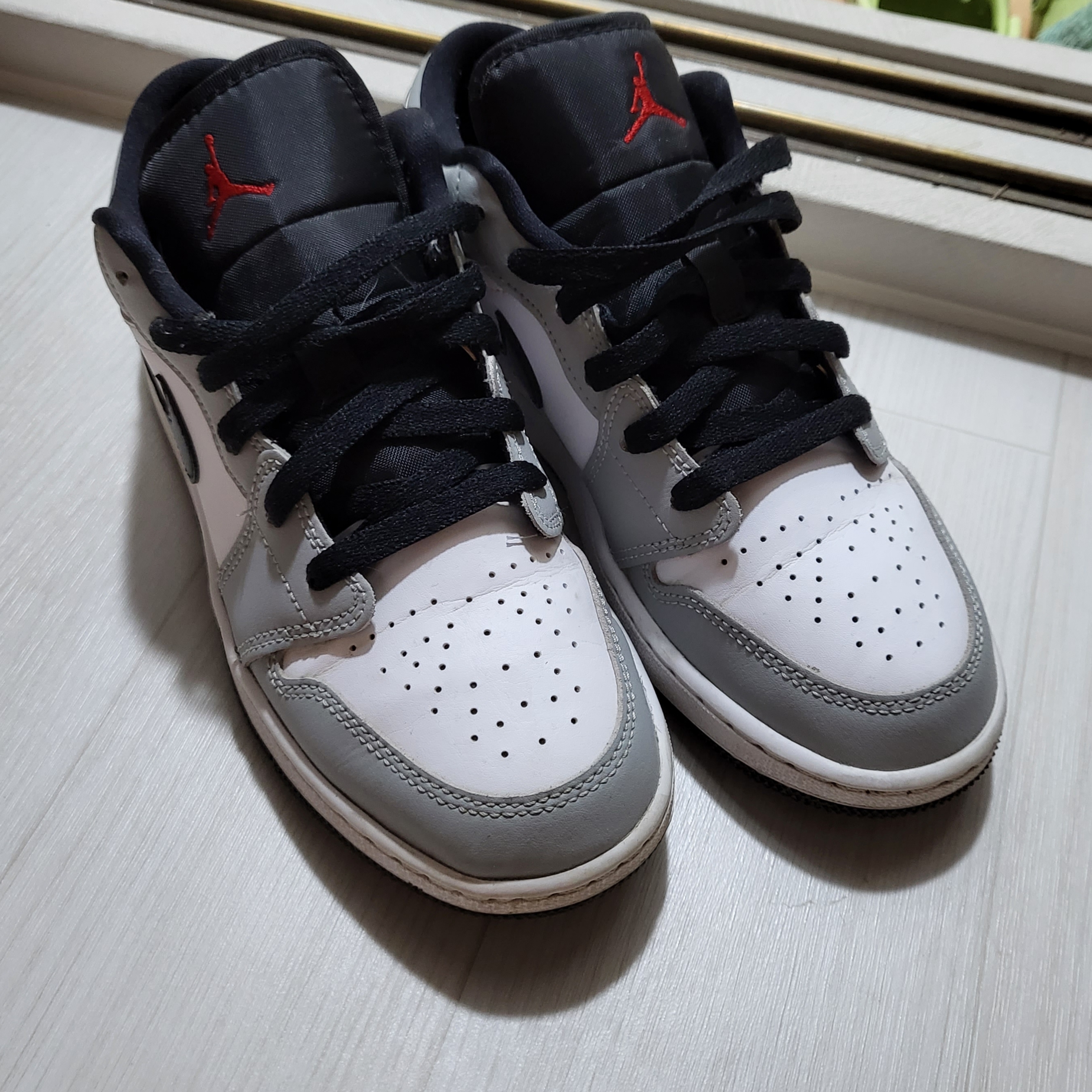 (GS) Jordan 1 Low Light Smoke Grey 착용 스타일