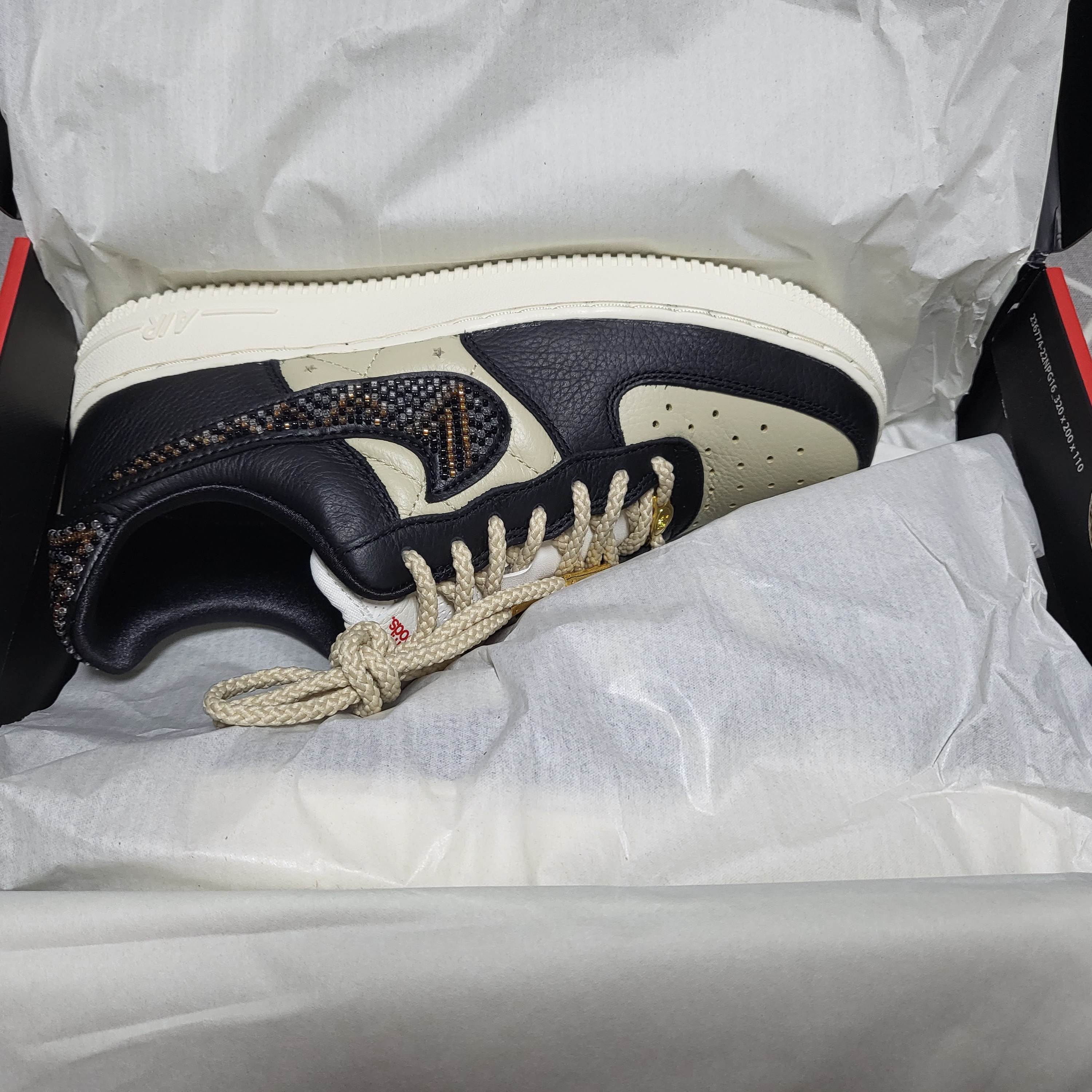 (W) Nike x Premium Goods Air Force 1 Low Black Sand 착용 스타일