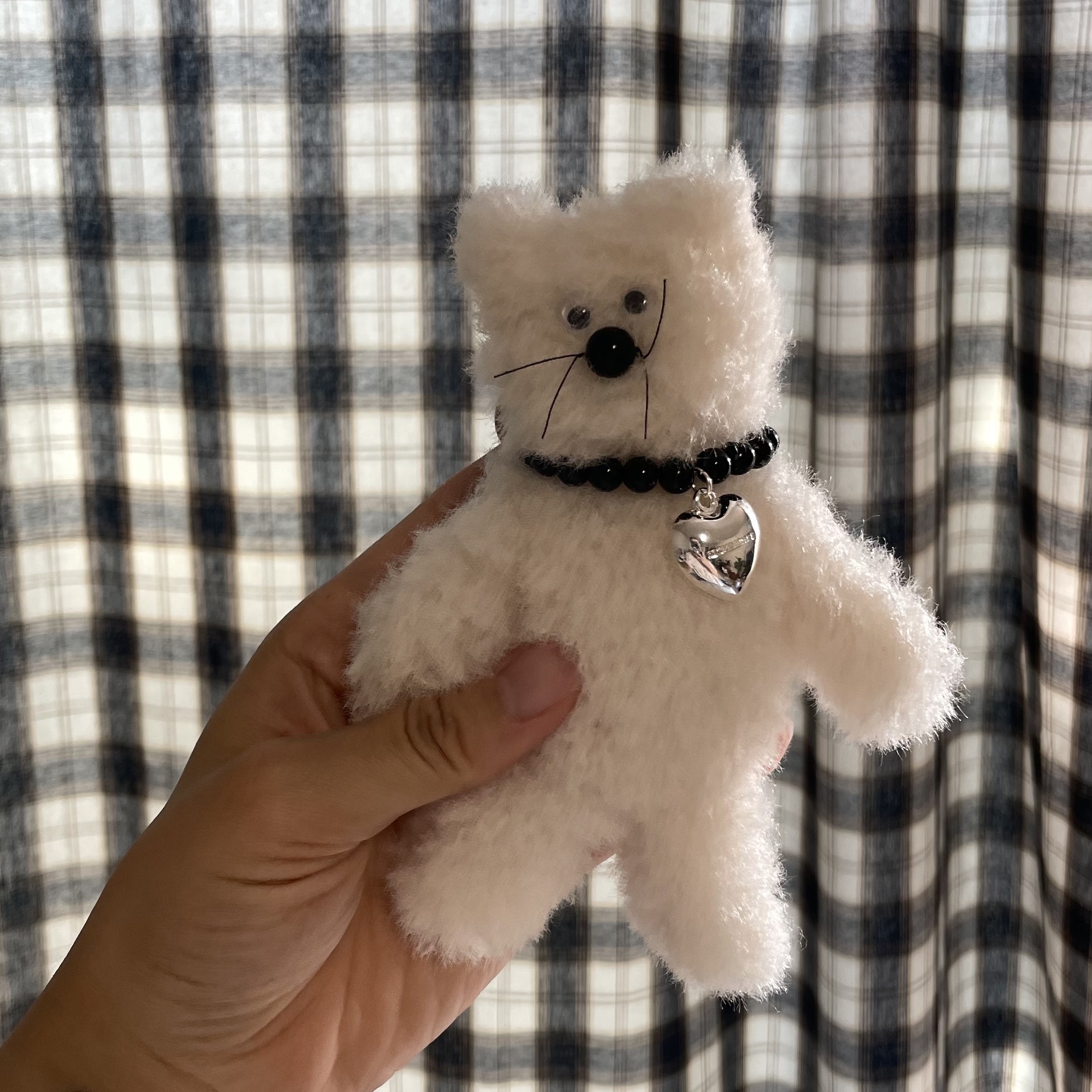 [KREAM 단독] Monamhee Creami Keyring Cream 착용 스타일 - 1