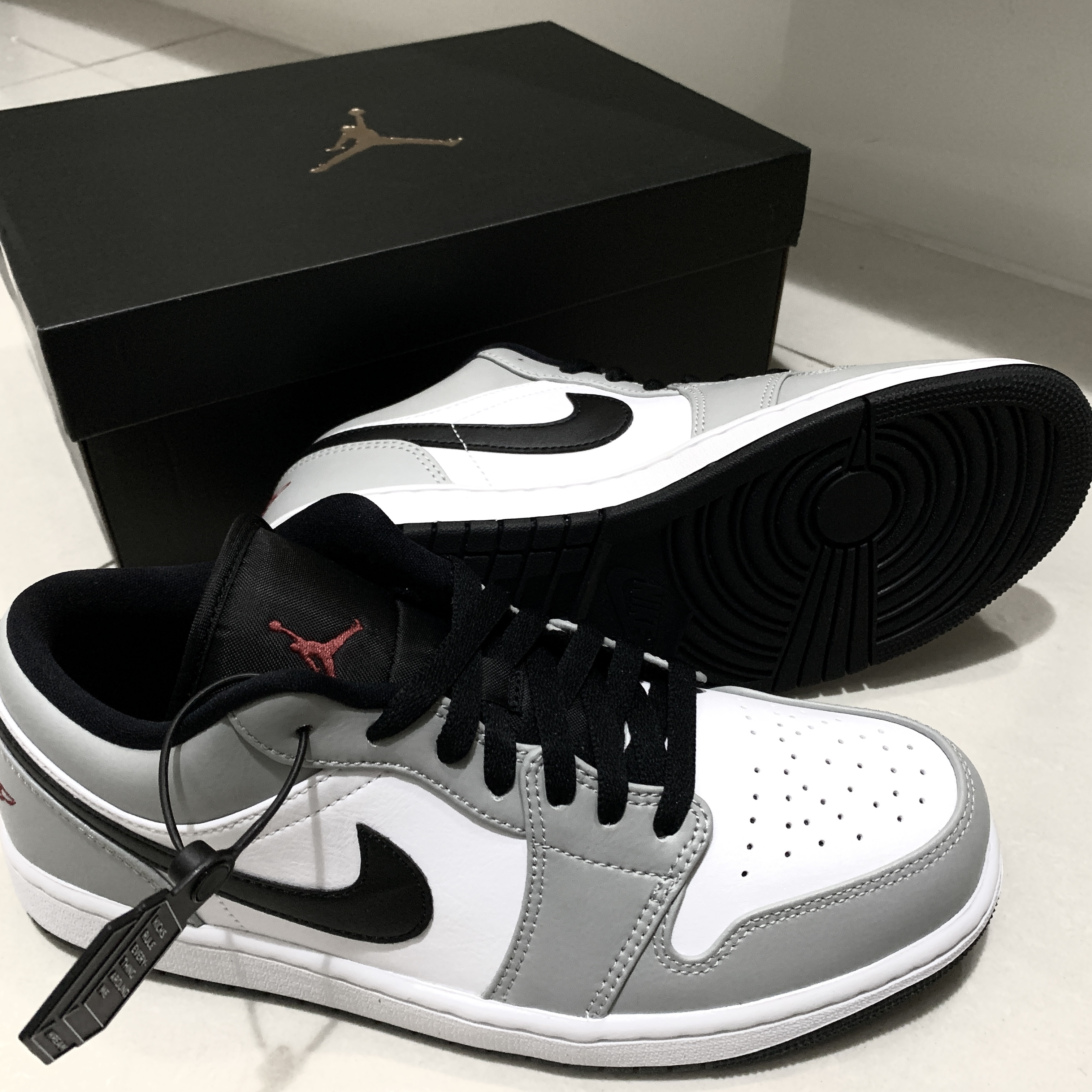 Jordan 1 Low Light Smoke Grey 착용 스타일 - 1