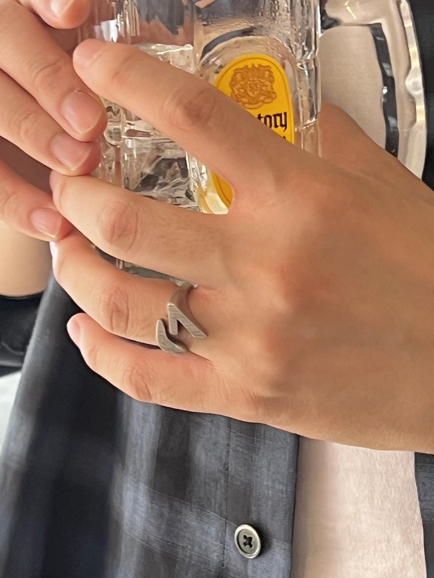 Haleine Antique Silver Visions Ring 착용 스타일