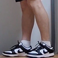 Nike Dunk Low Retro Black 착용 스타일 - 2