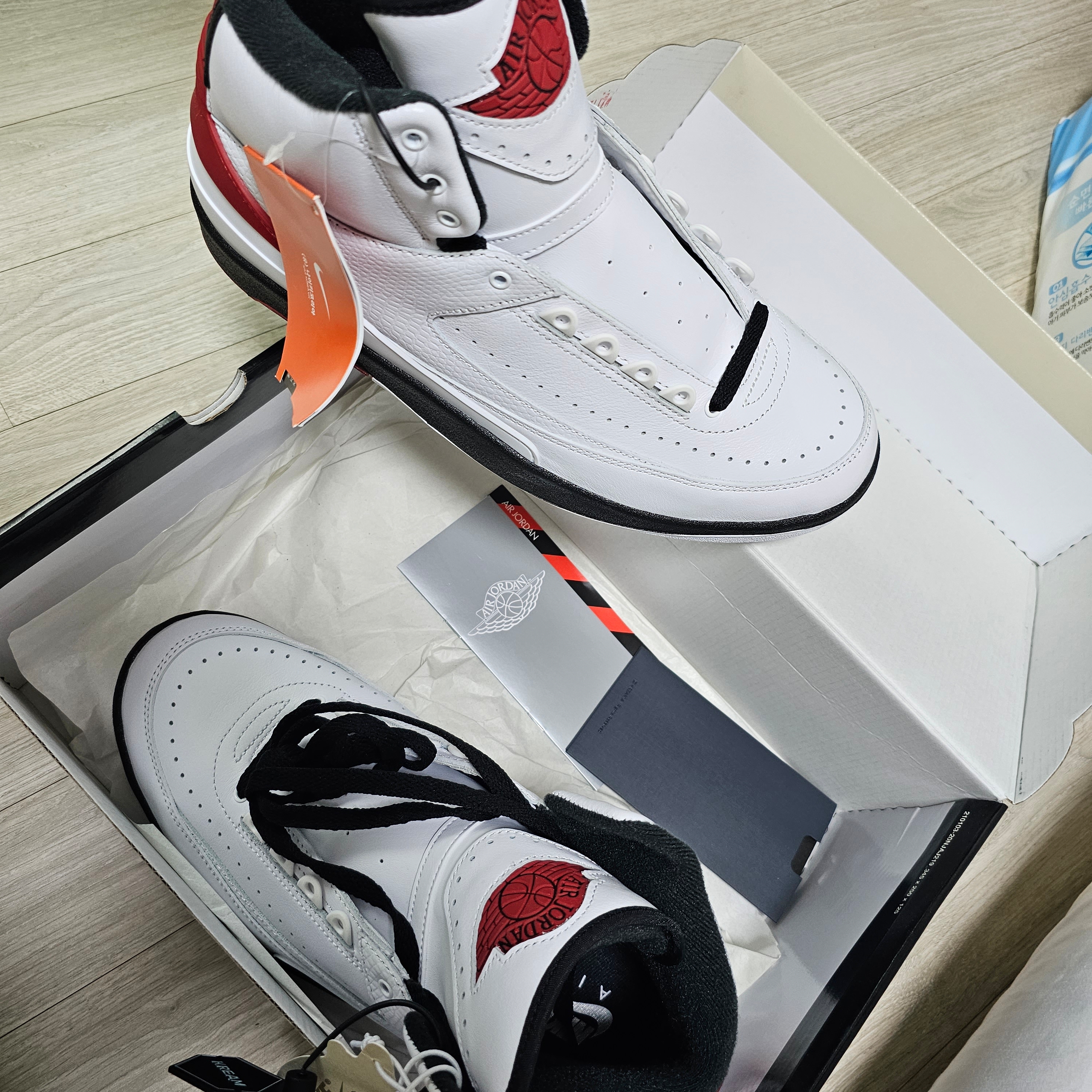 Jordan 2 Retro OG Chicago 착용 스타일 - 2