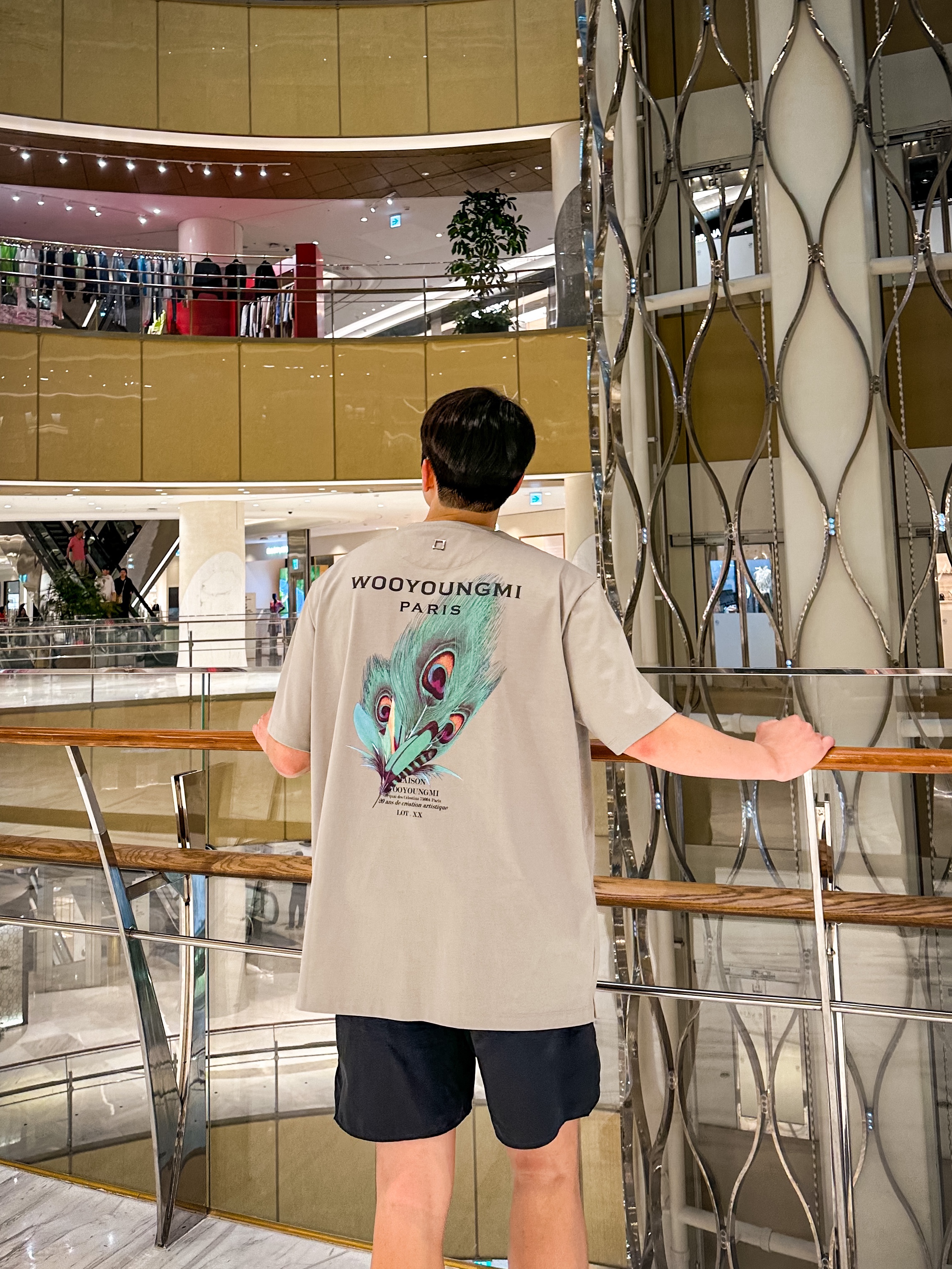 Wooyoungmi Feather Back Logo T-Shirt Grey - 23SS 착용 스타일