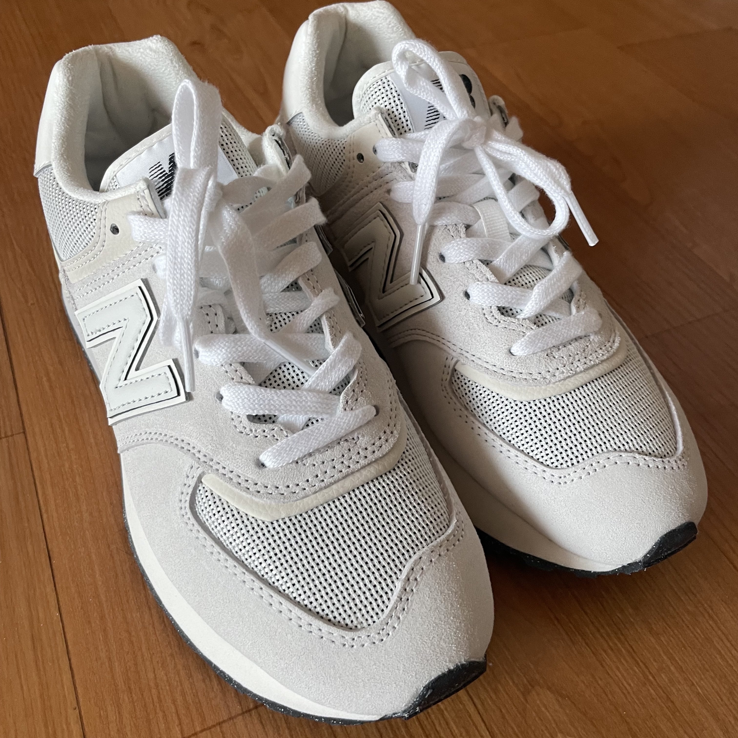 New Balance 574 Legacy Grey White 착용 스타일