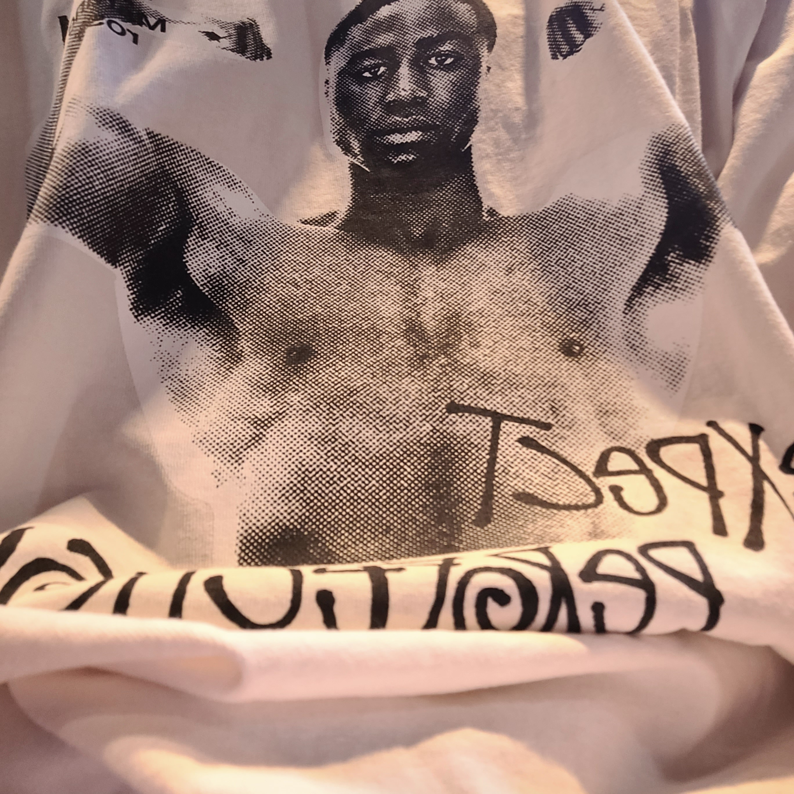 Stussy x Martine Rose Stand Firm Pigment Dyed T-Shirt Natural, Salomon XT-6 Gore-Tex Black Ebony 착용 스타일 - 1