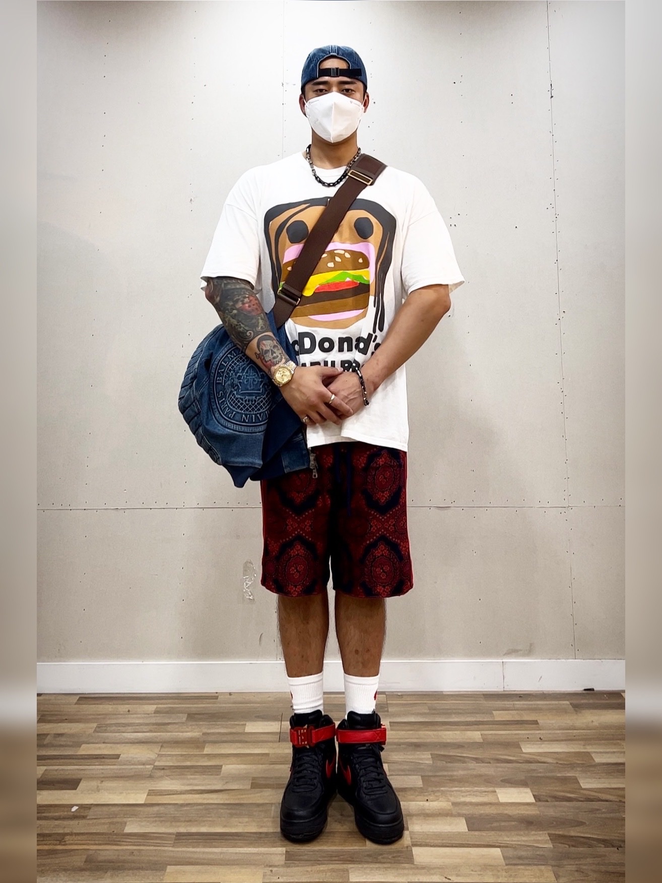 Nike x 1017 Alyx 9SM Air Force 1 High Black University Red, Rolex Sky-Dweller 42mm 326933 Champagne Jubilee 착용 스타일 - 2