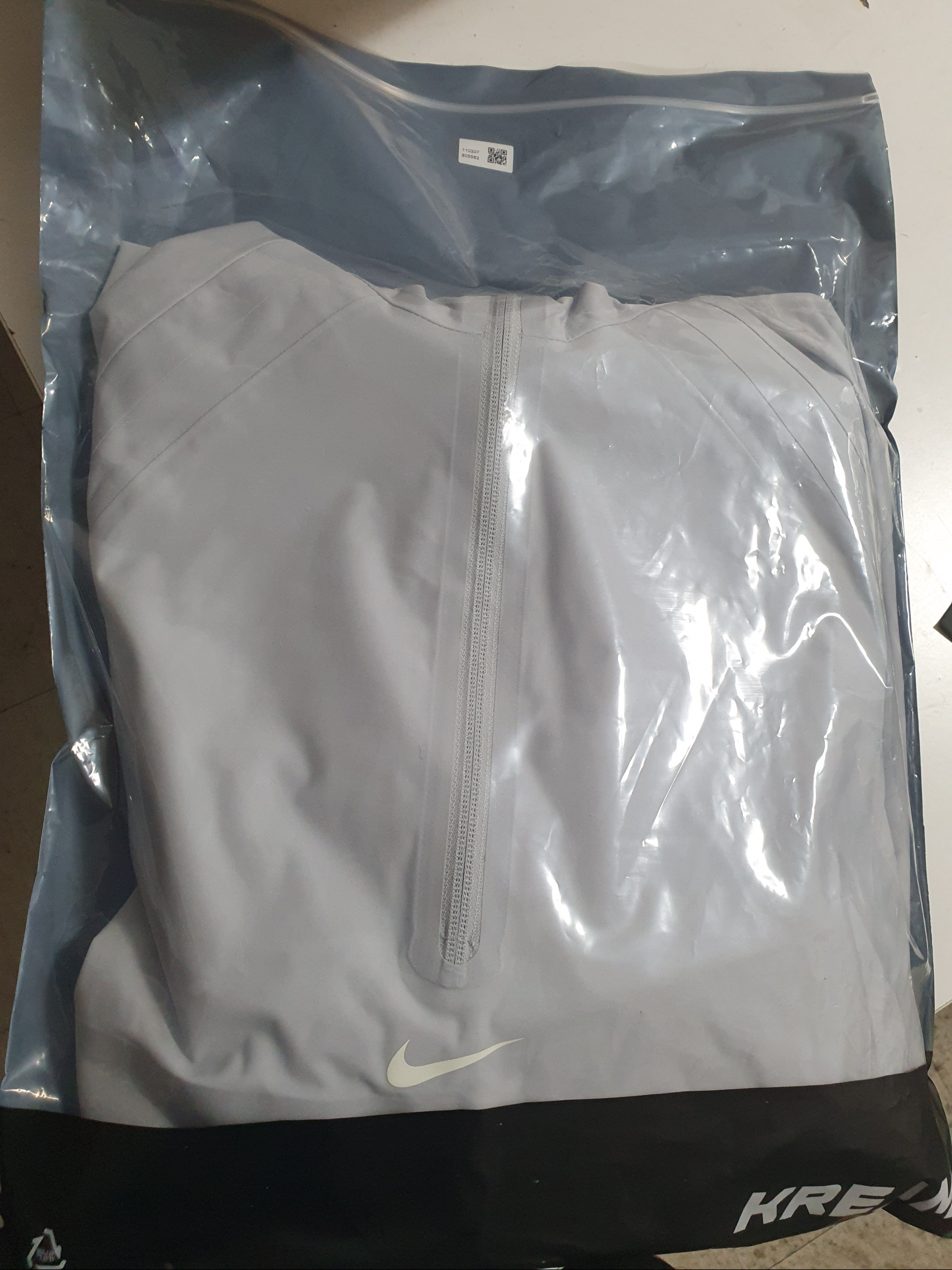 Nike x Drake Nocta Golf Jacket Grey - US/EU 착용 스타일