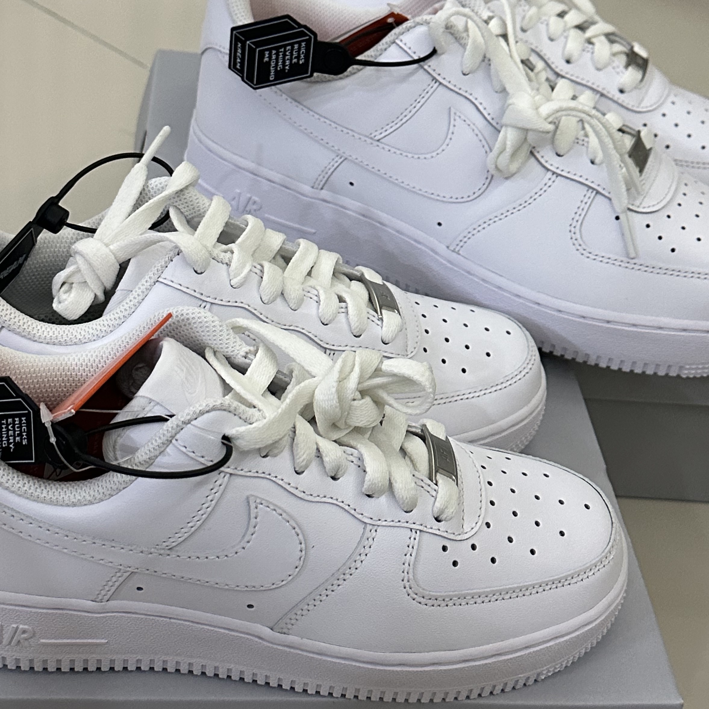 Nike Air Force 1 '07 Low White 착용 스타일