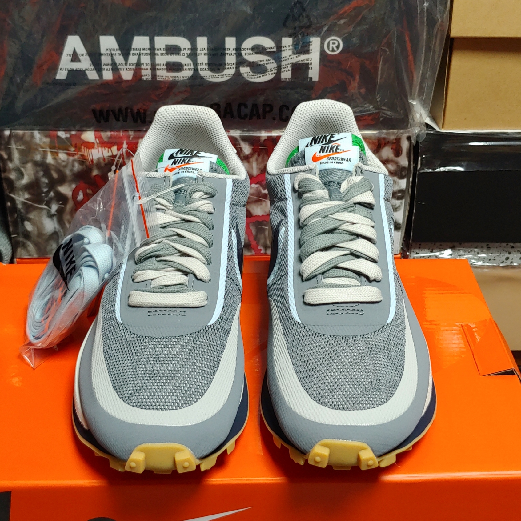 Nike x Sacai x Clot LDWaffle Cool Grey 착용 스타일 - 4