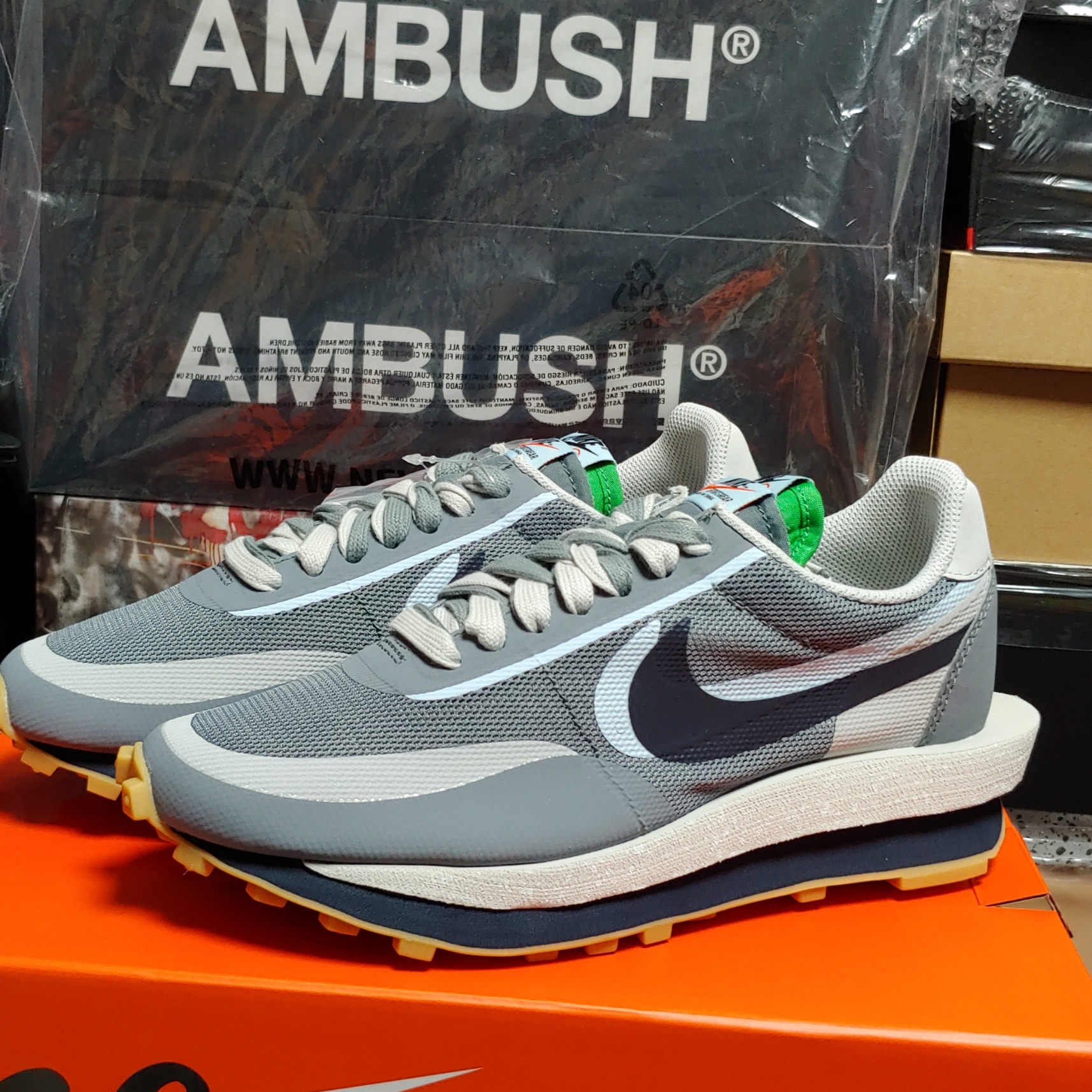 Nike x Sacai x Clot LDWaffle Cool Grey 착용 스타일 - 3