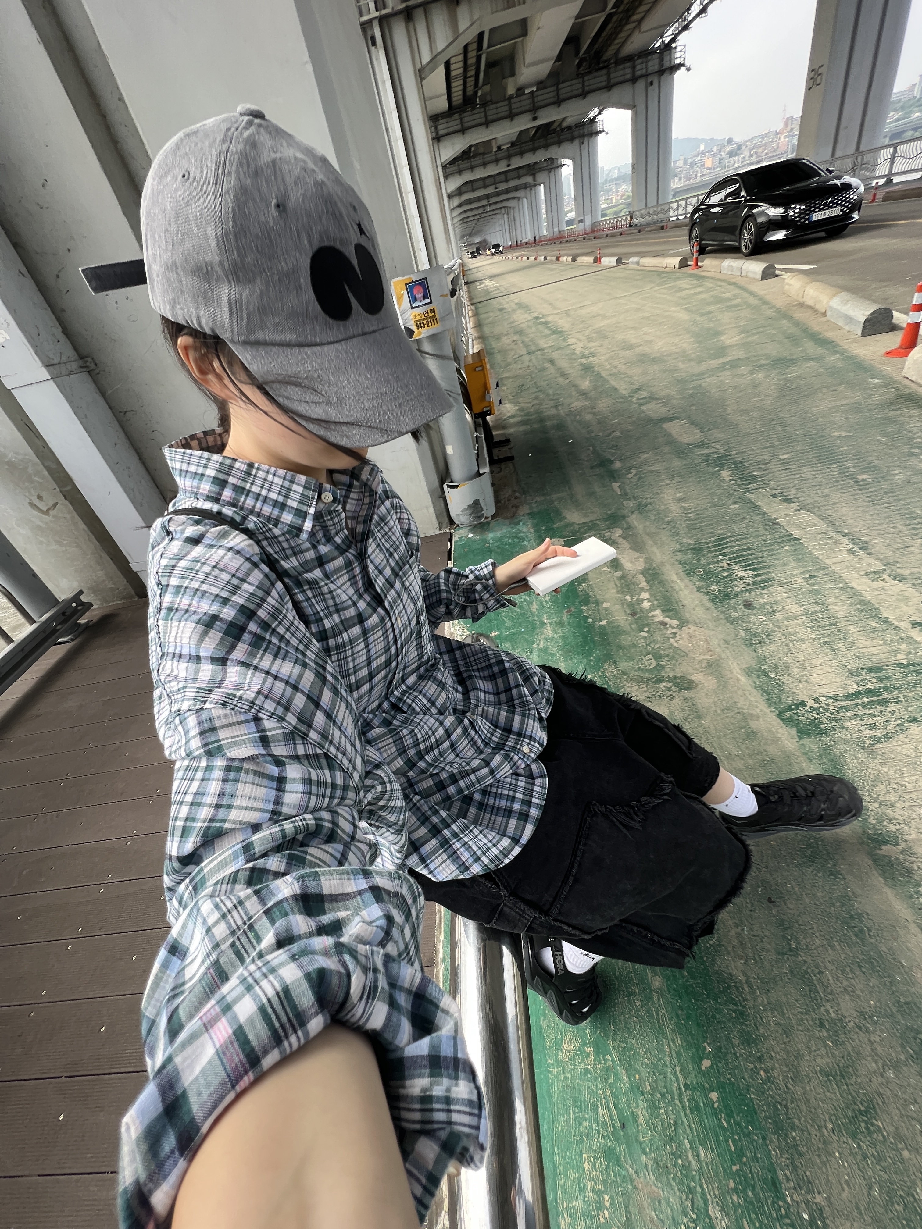 Hoka Hopara Black 착용 스타일 - 3