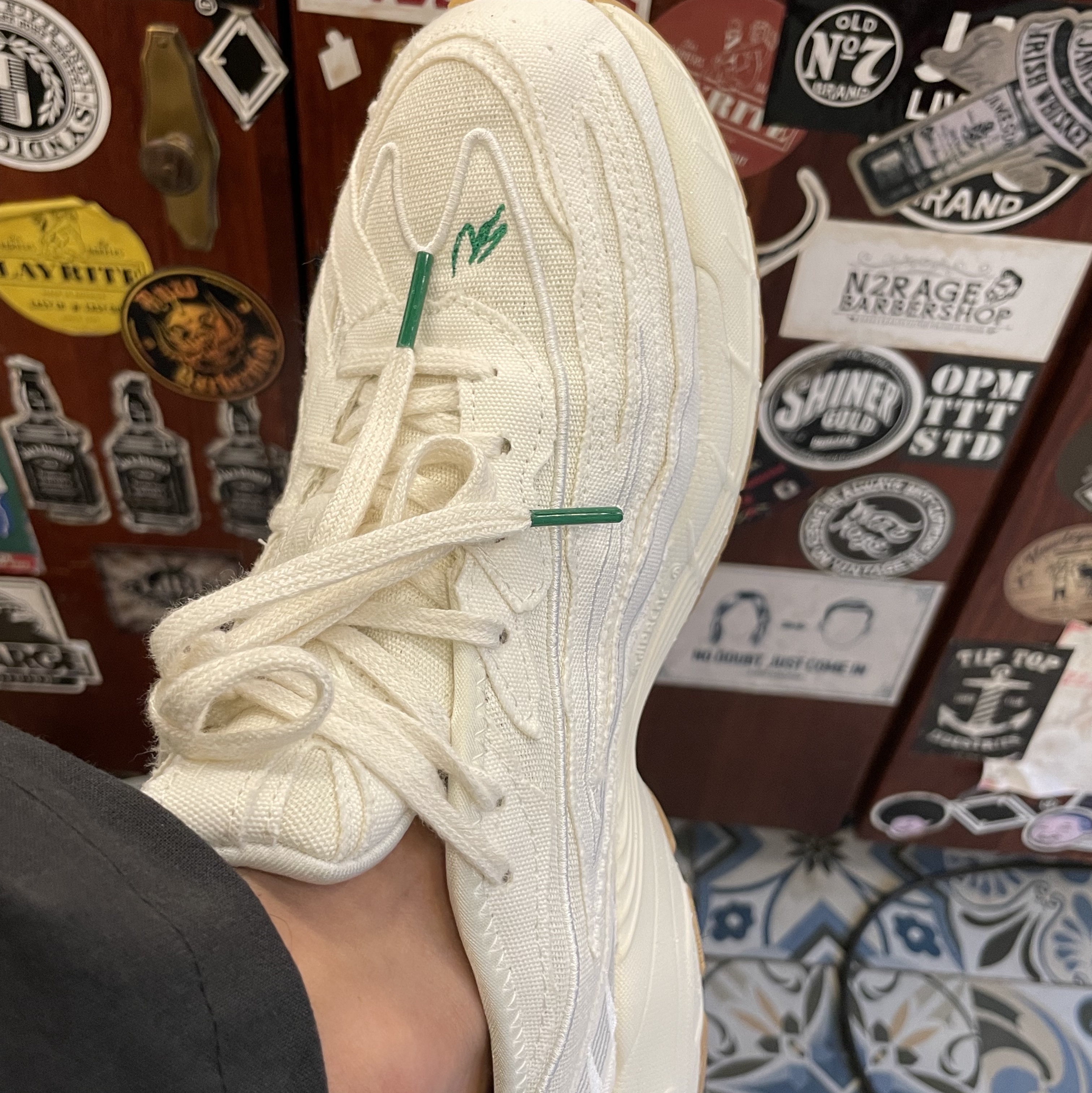 Adidas x Sean Wotherspoon Orketro Off White 착용 스타일