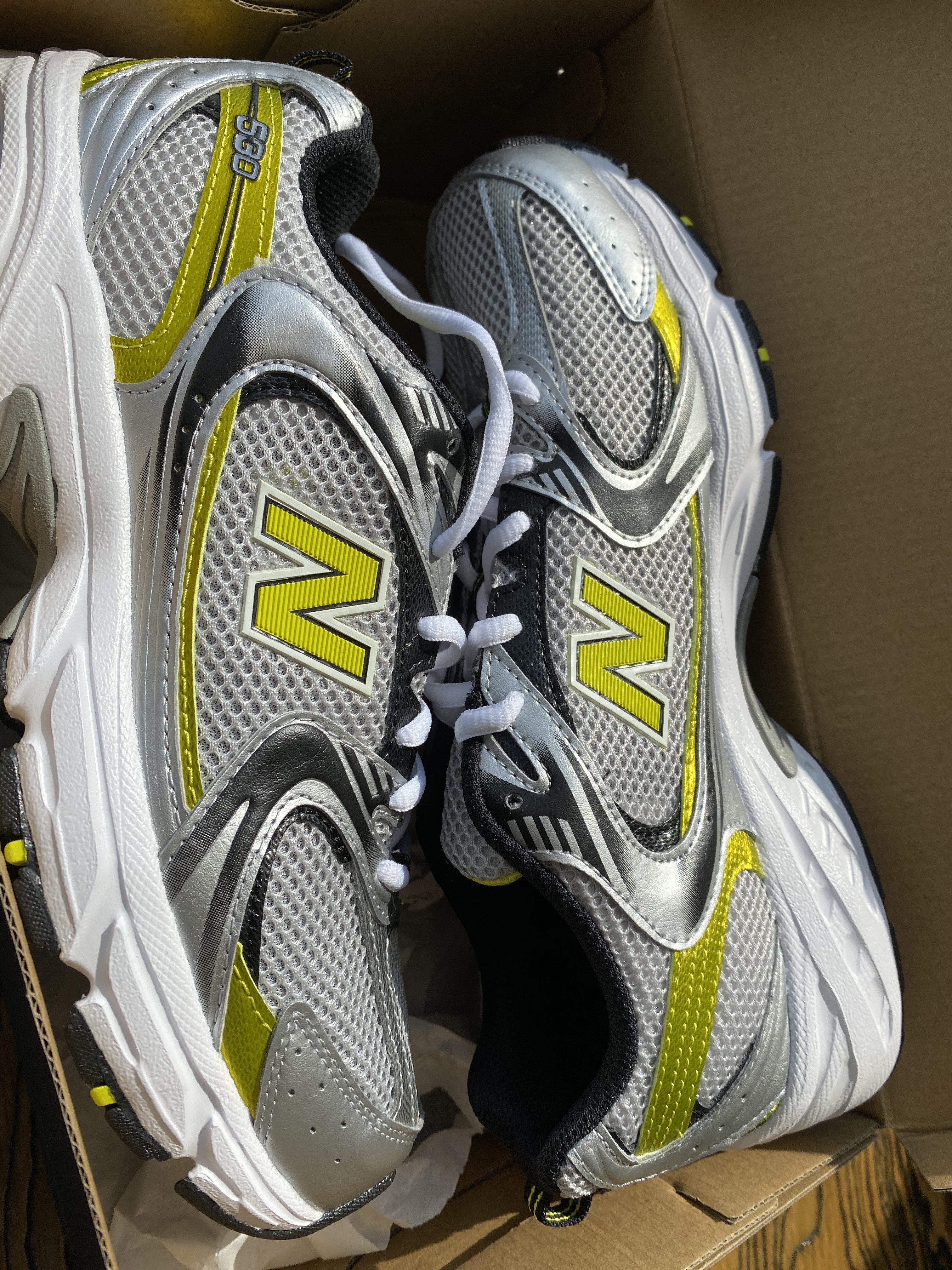 New Balance 530 Silver 착용 스타일