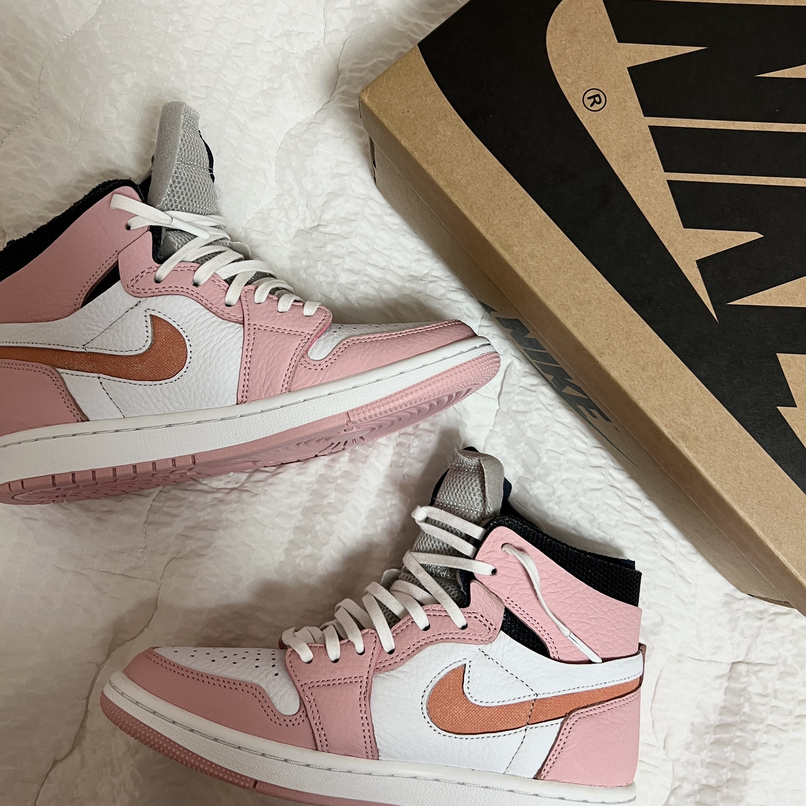 (W) Jordan 1 Zoom Air CMFT Pink Glaze 착용 스타일