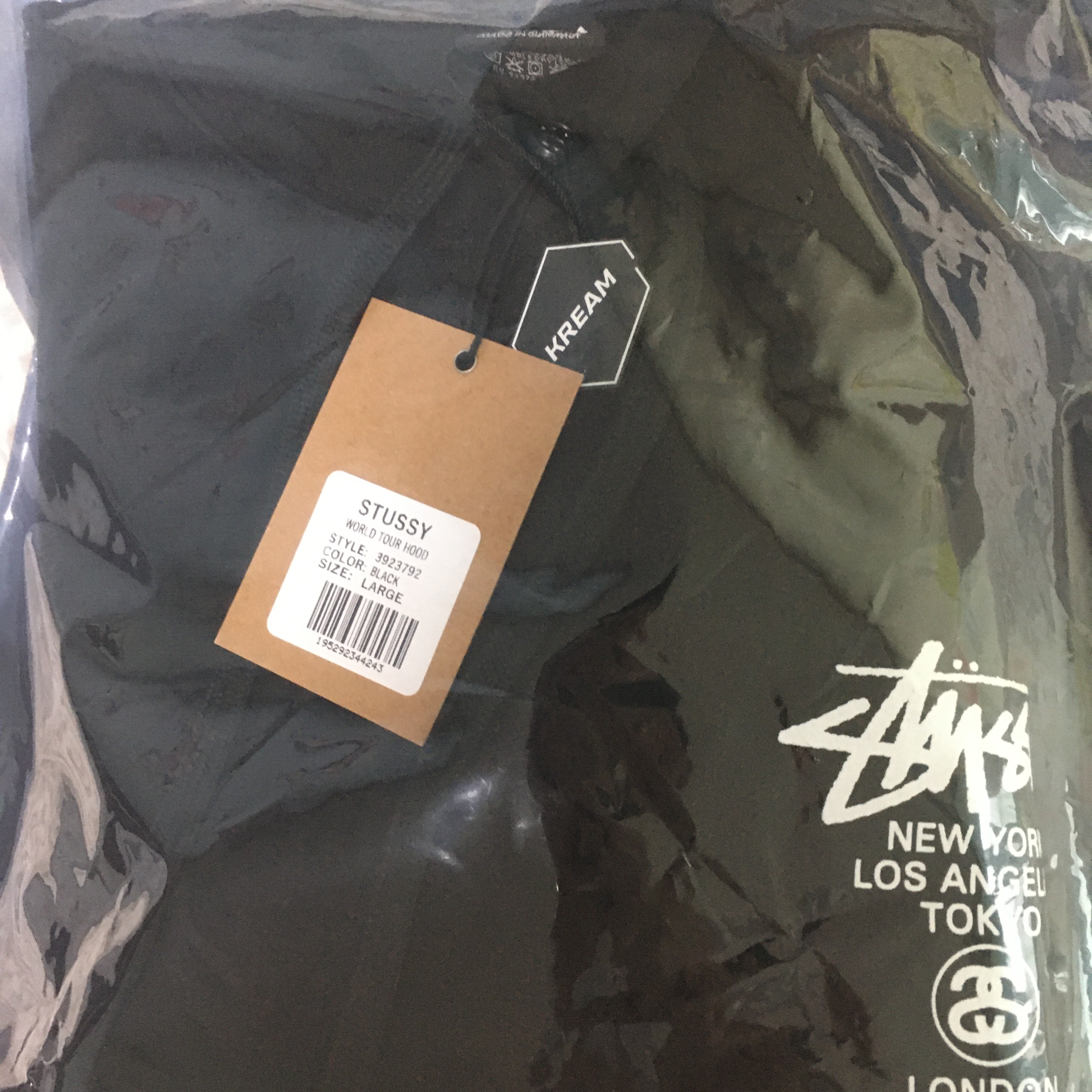 Stussy World Tour Hoodie Black 2023 착용 스타일