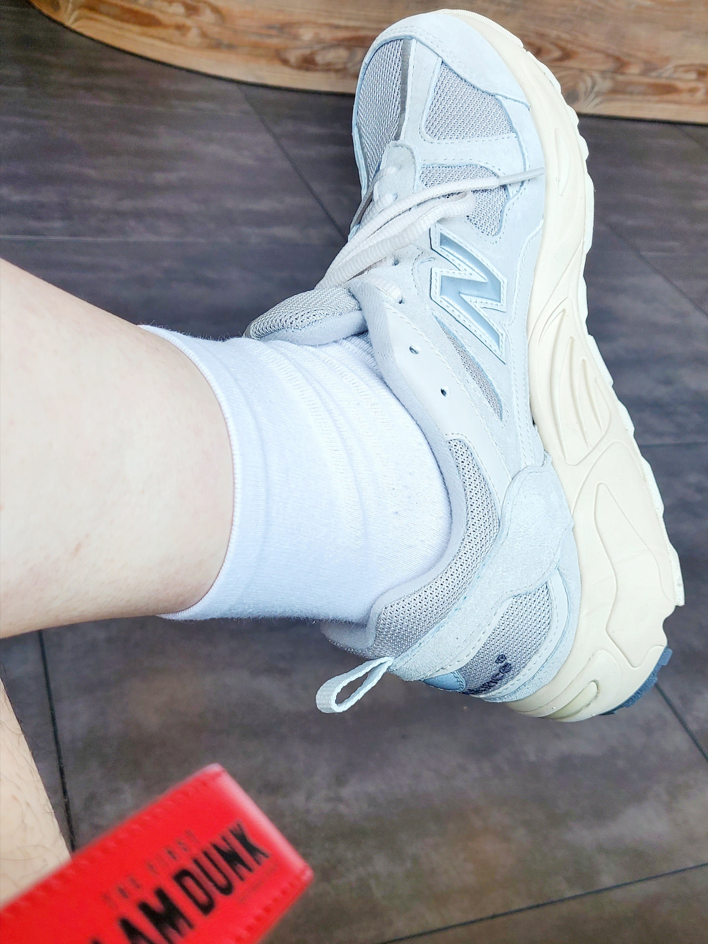 New Balance 878 Light Gray 착용 스타일 - 1