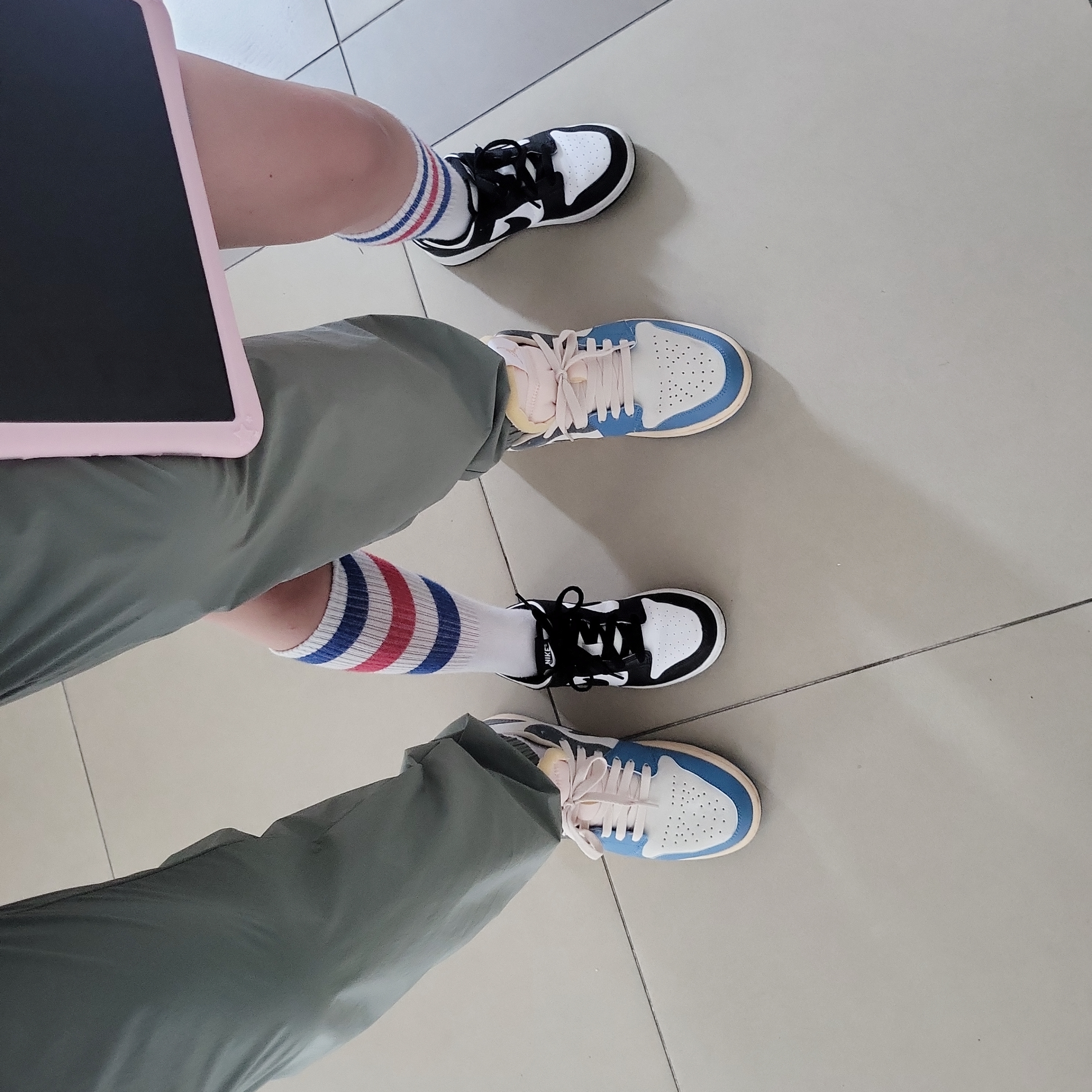(PS) Nike Dunk Low Black, Jordan 1 Low SE Tokyo 96 착용 스타일 - 3
