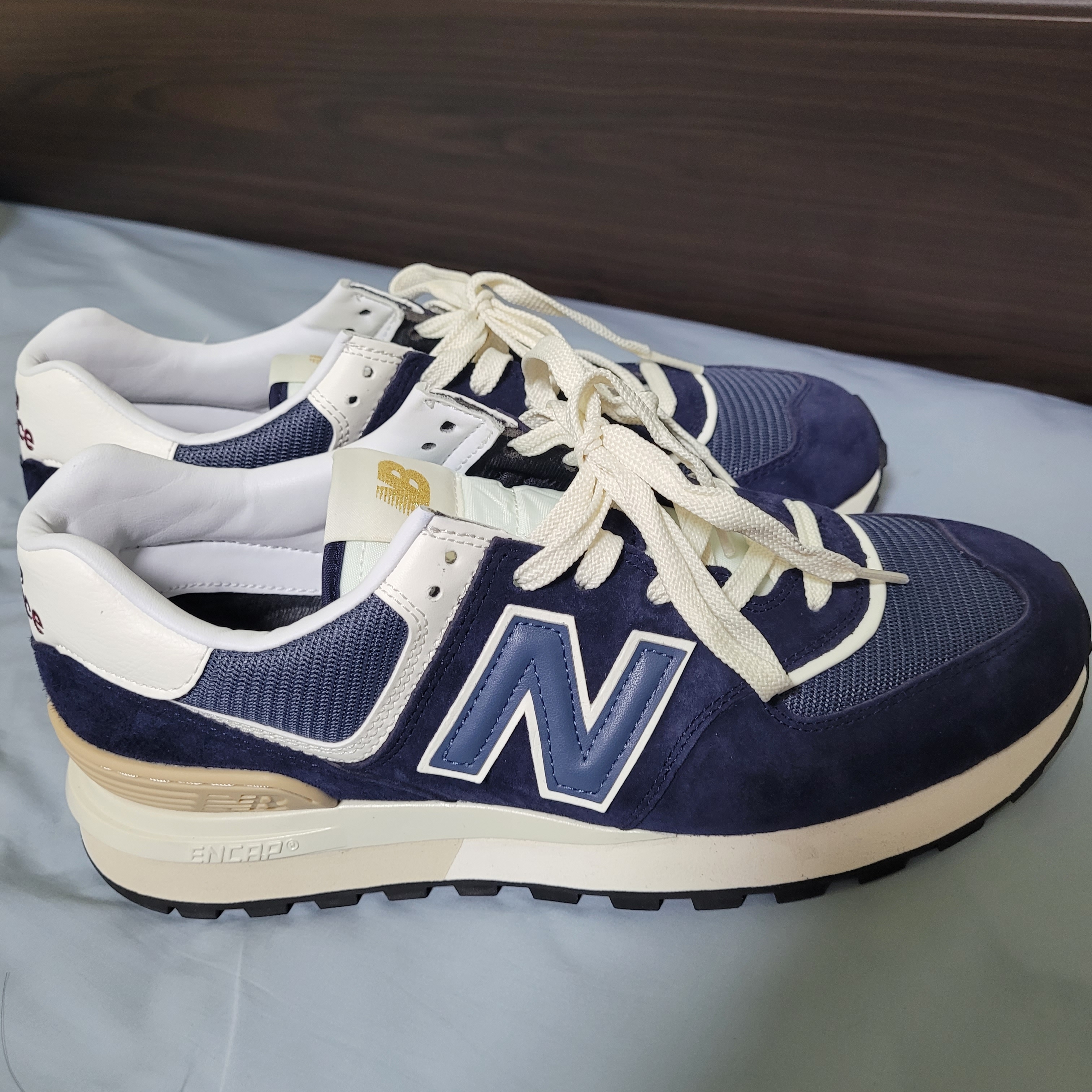 New Balance 574 Legacy Navy 착용 스타일