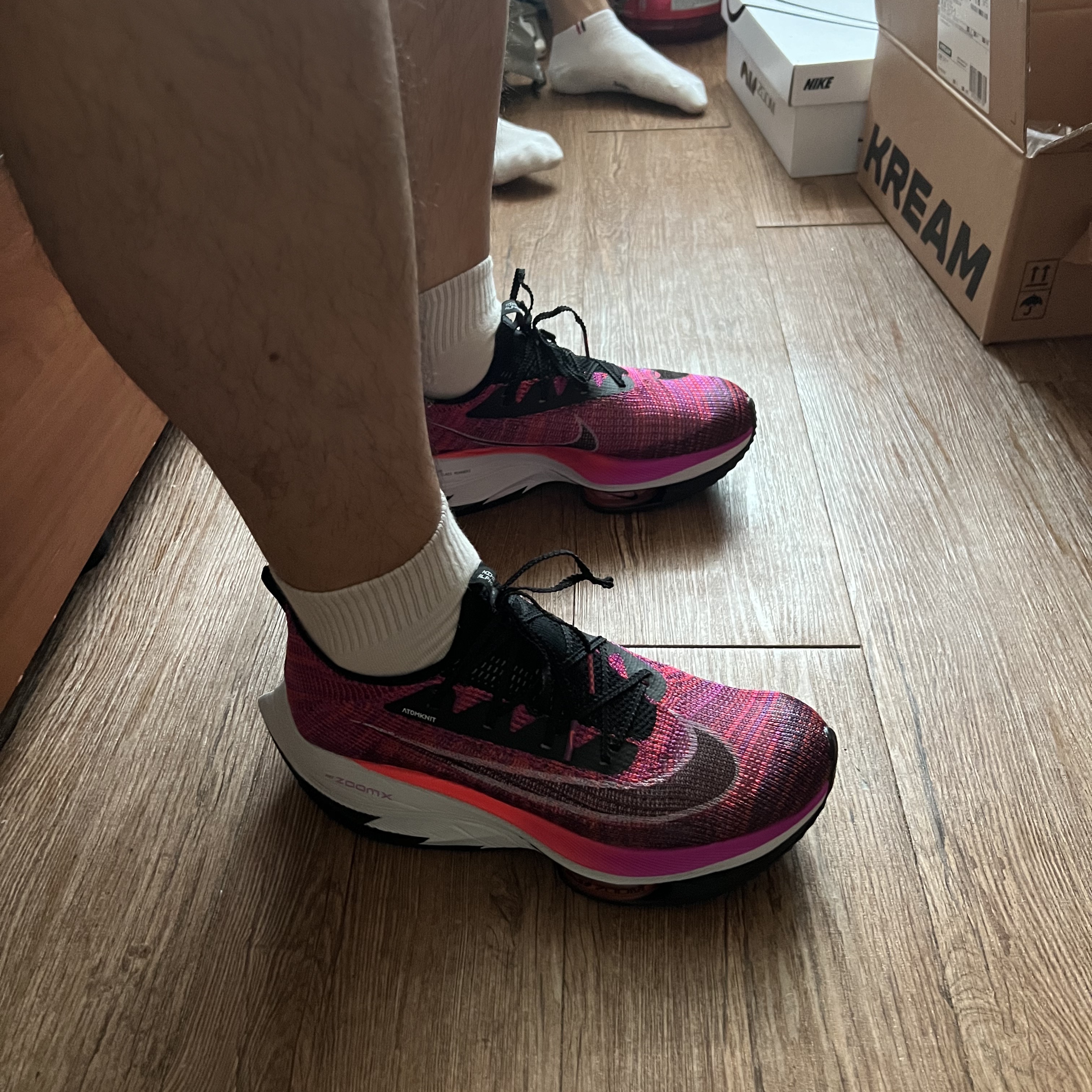Nike Air Zoom Alphafly Next% Hyper Violet 착용 스타일