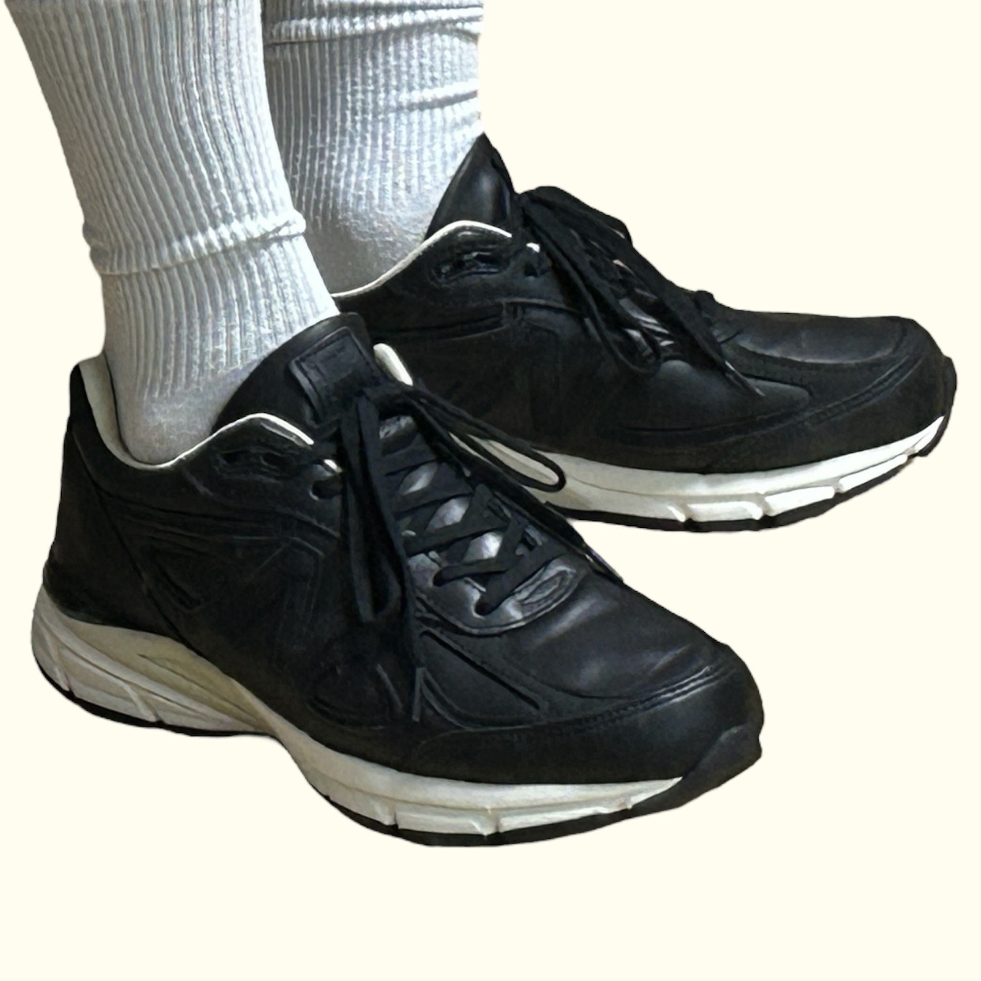 New Balance 990v4 Made in USA Black 착용 스타일