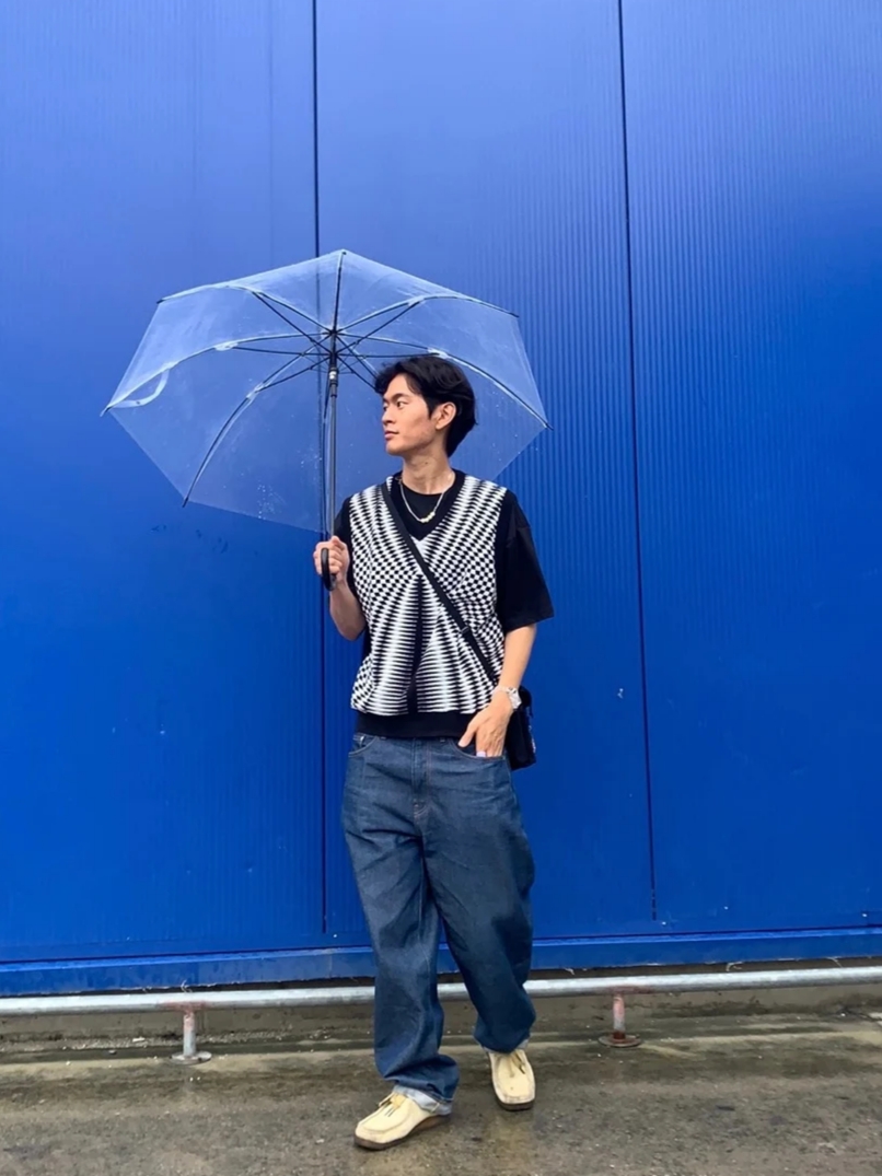 Stussy Psychedelic Check Vest Black, Supreme Baggy Jean Rigid Indigo - 22SS 착용 스타일 - 2