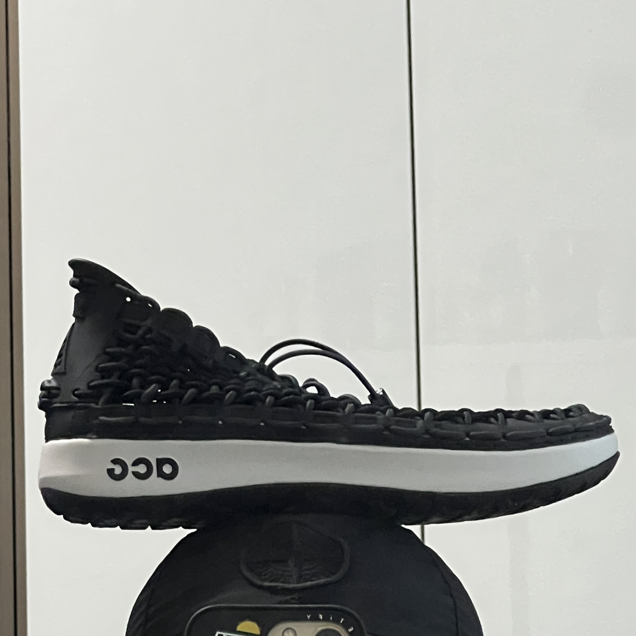 Nike ACG Watercat+ Black Summit White 착용 스타일 - 2