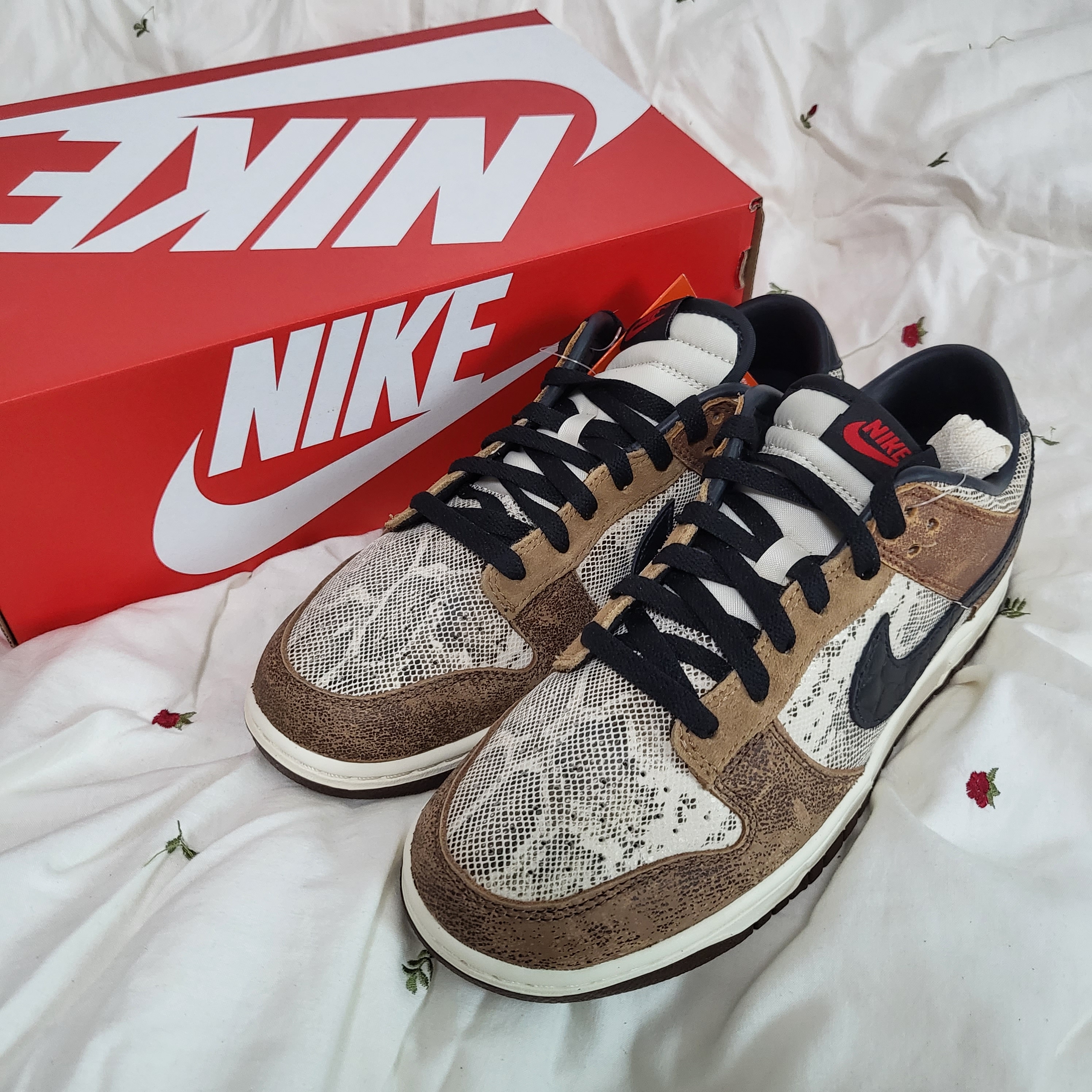 Nike Dunk Low PRM Head to Head 착용 스타일 - 1